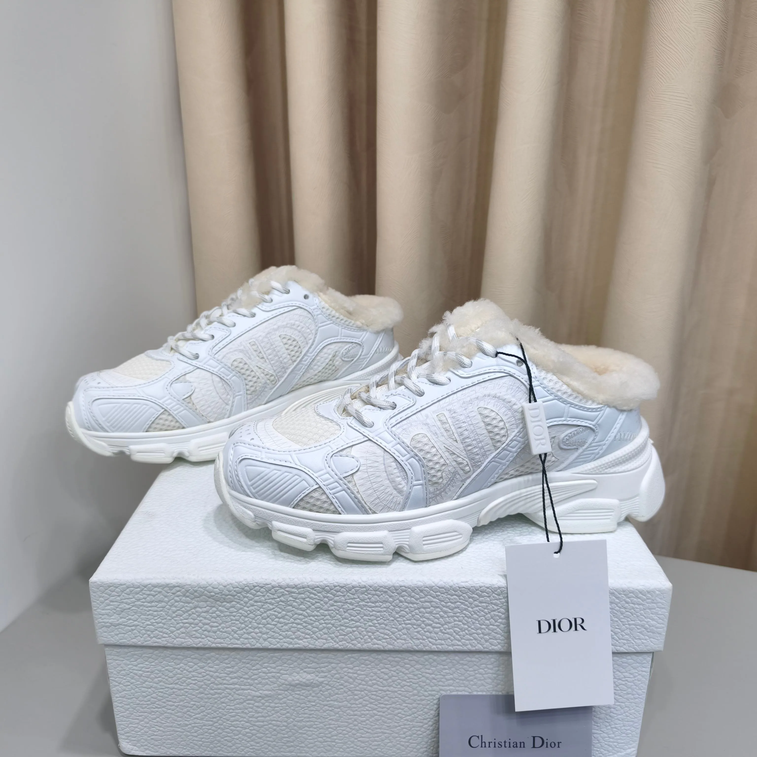 Women's Sneakers CHRISTIAN DIOR 17988713