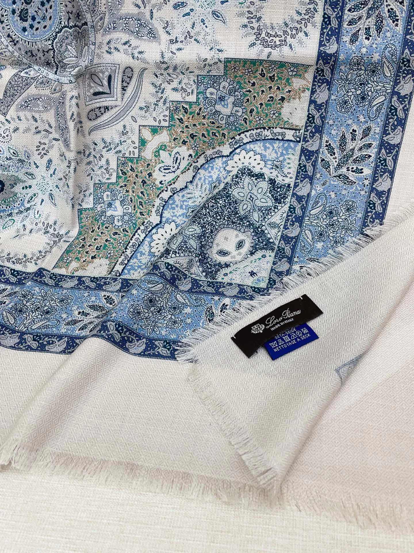 Scarves LORO PIANA 18294777