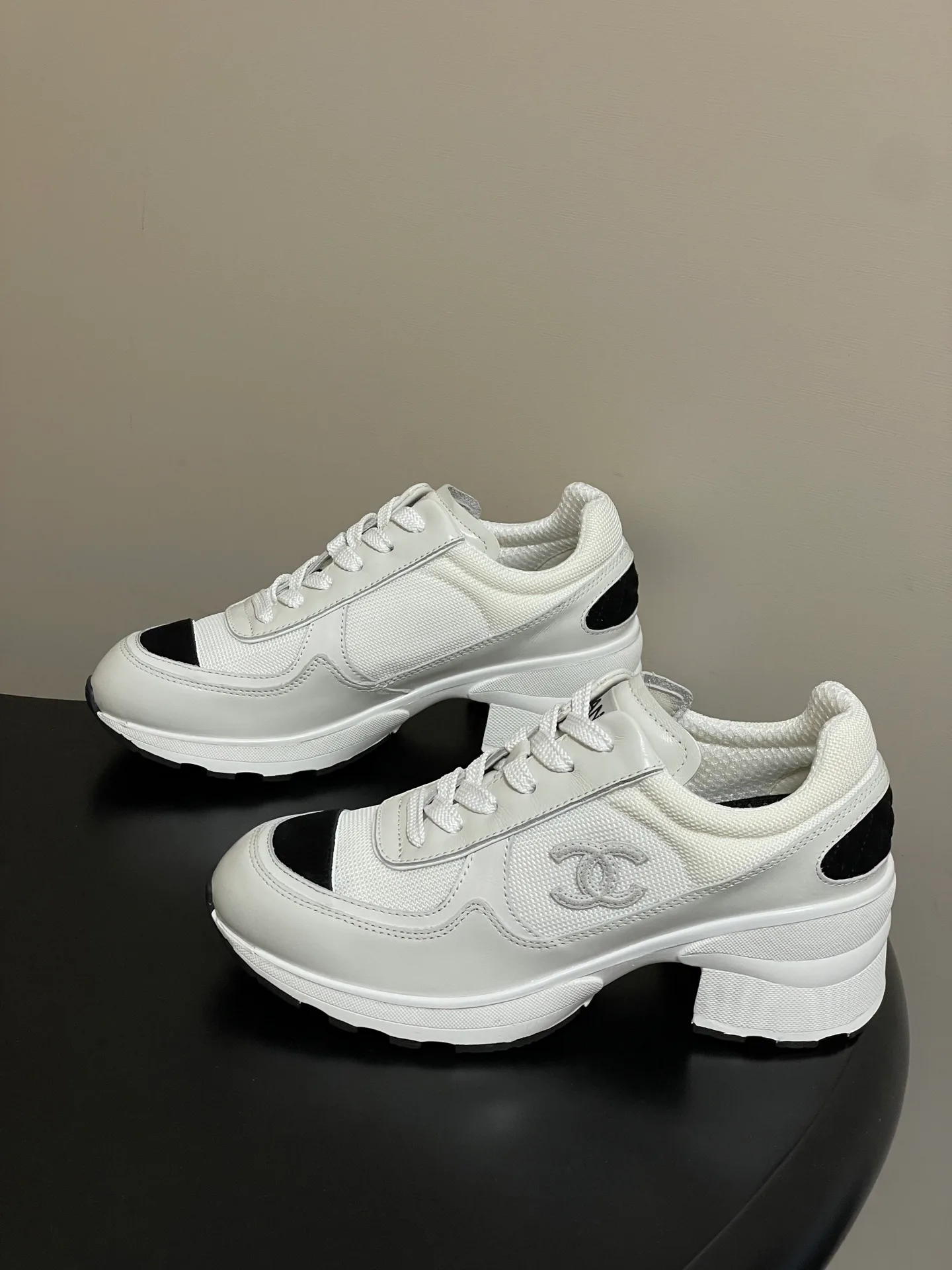 Women's Sneakers CHANEL 17867682