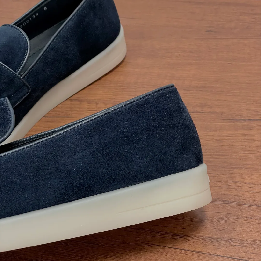 Men's Loafers And Dress Shoes PRADA 17971383