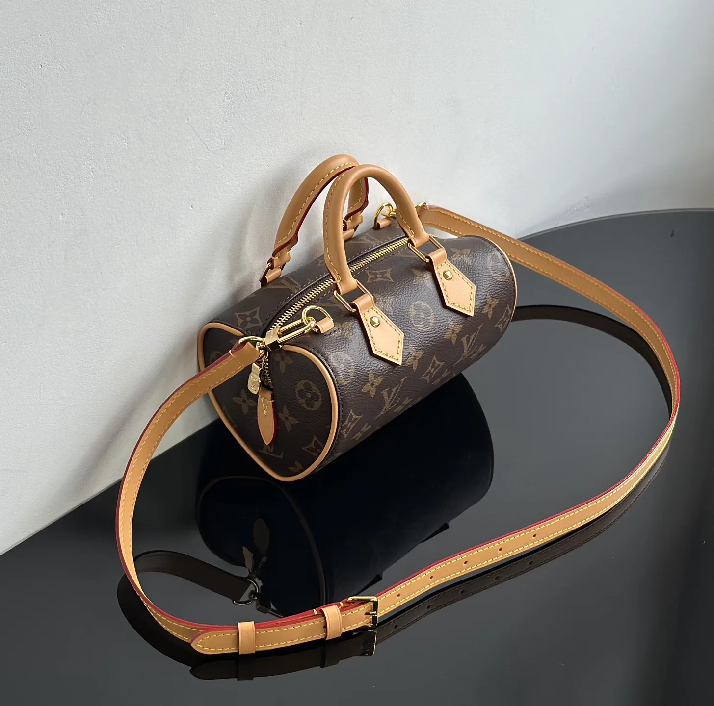 Women's Classic Handbags LOUIS VUITTON 18376423