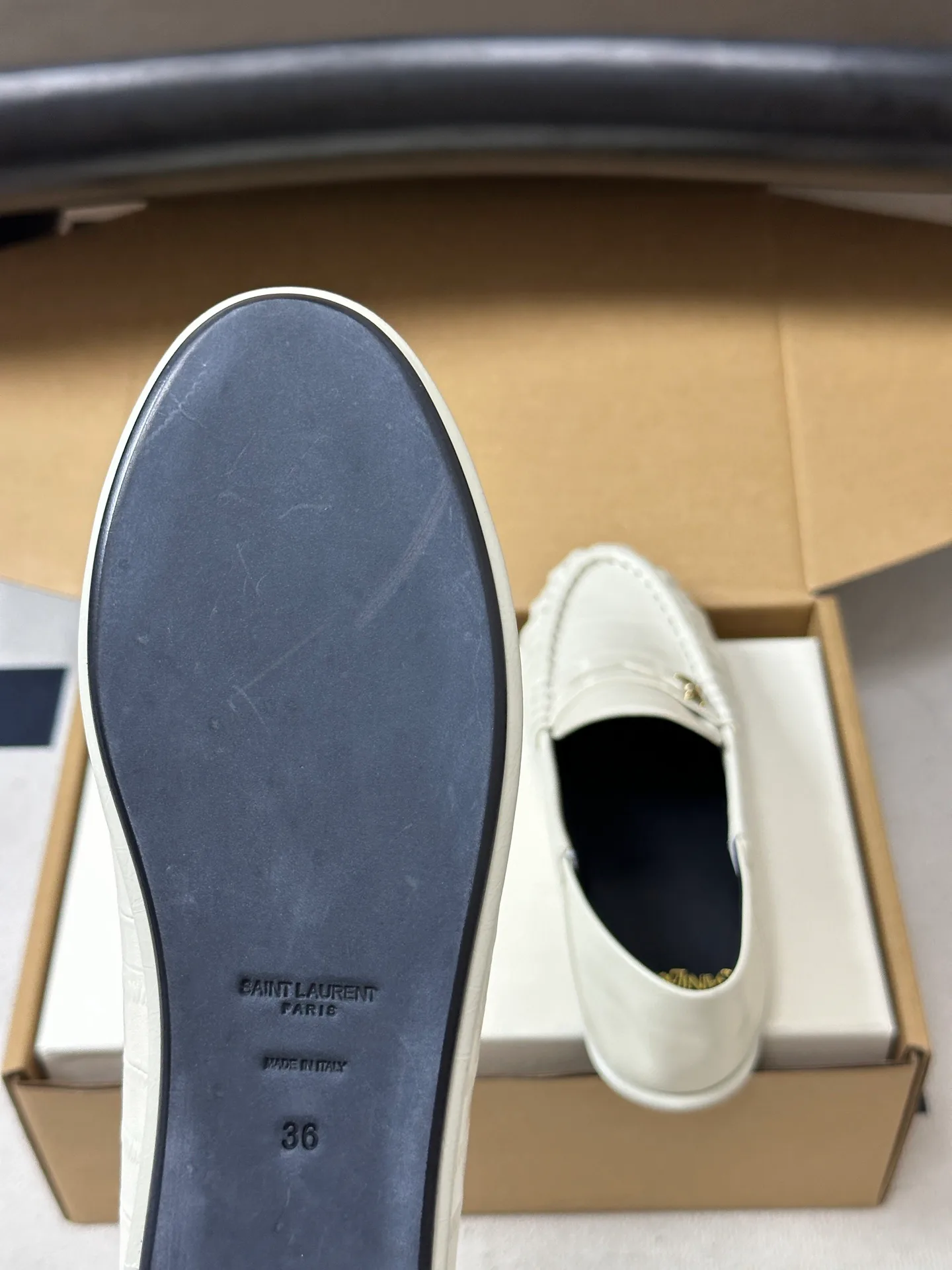 Women's Loafers And Moccasins SAINT LAURENT 18049117