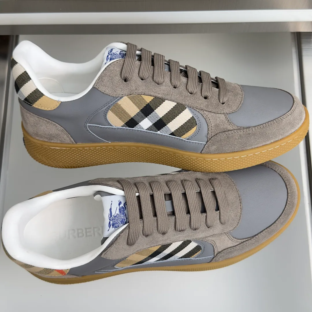 Women's Sneakers BURBERRY 17810105