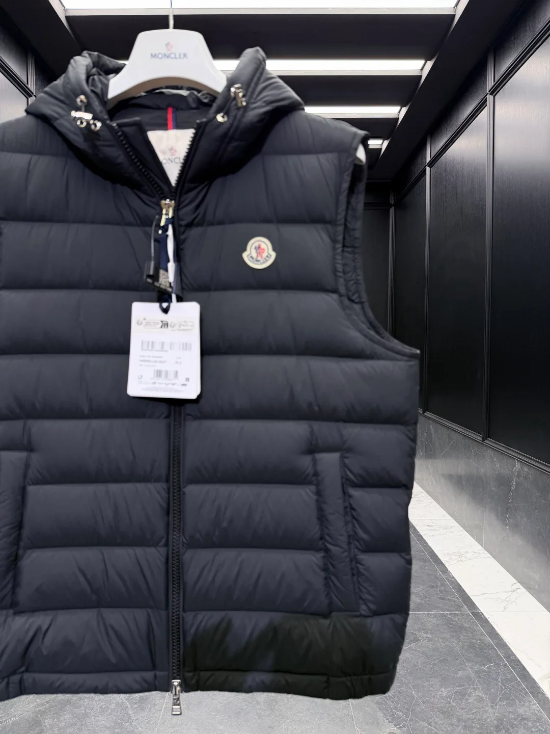 Men's Vests MONCLER 18416851