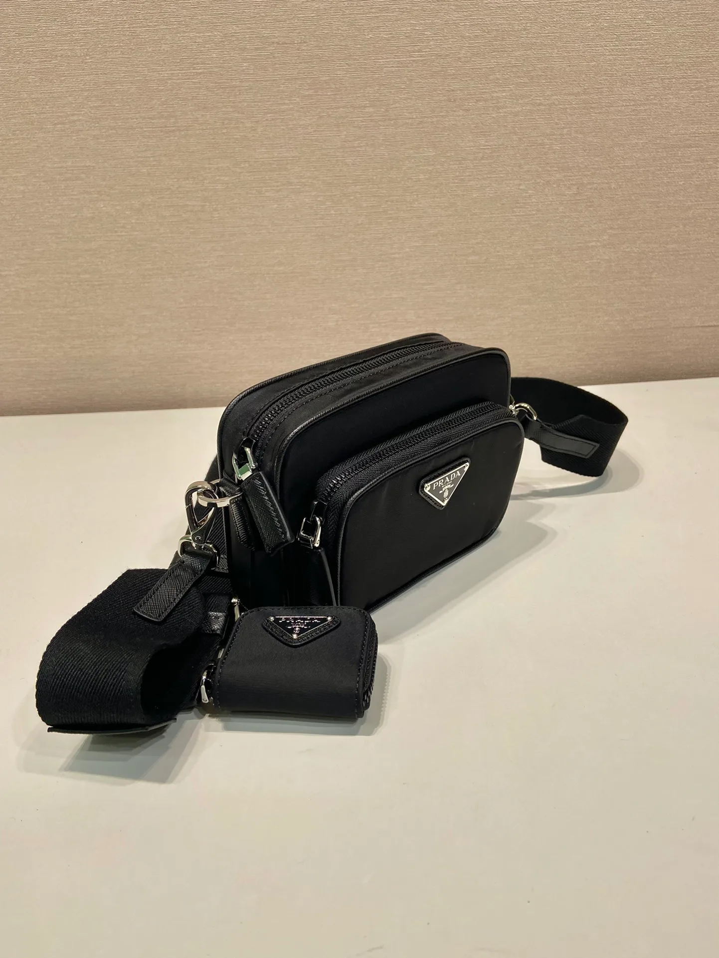 Сумки На Ремне Женские Prada 18585455