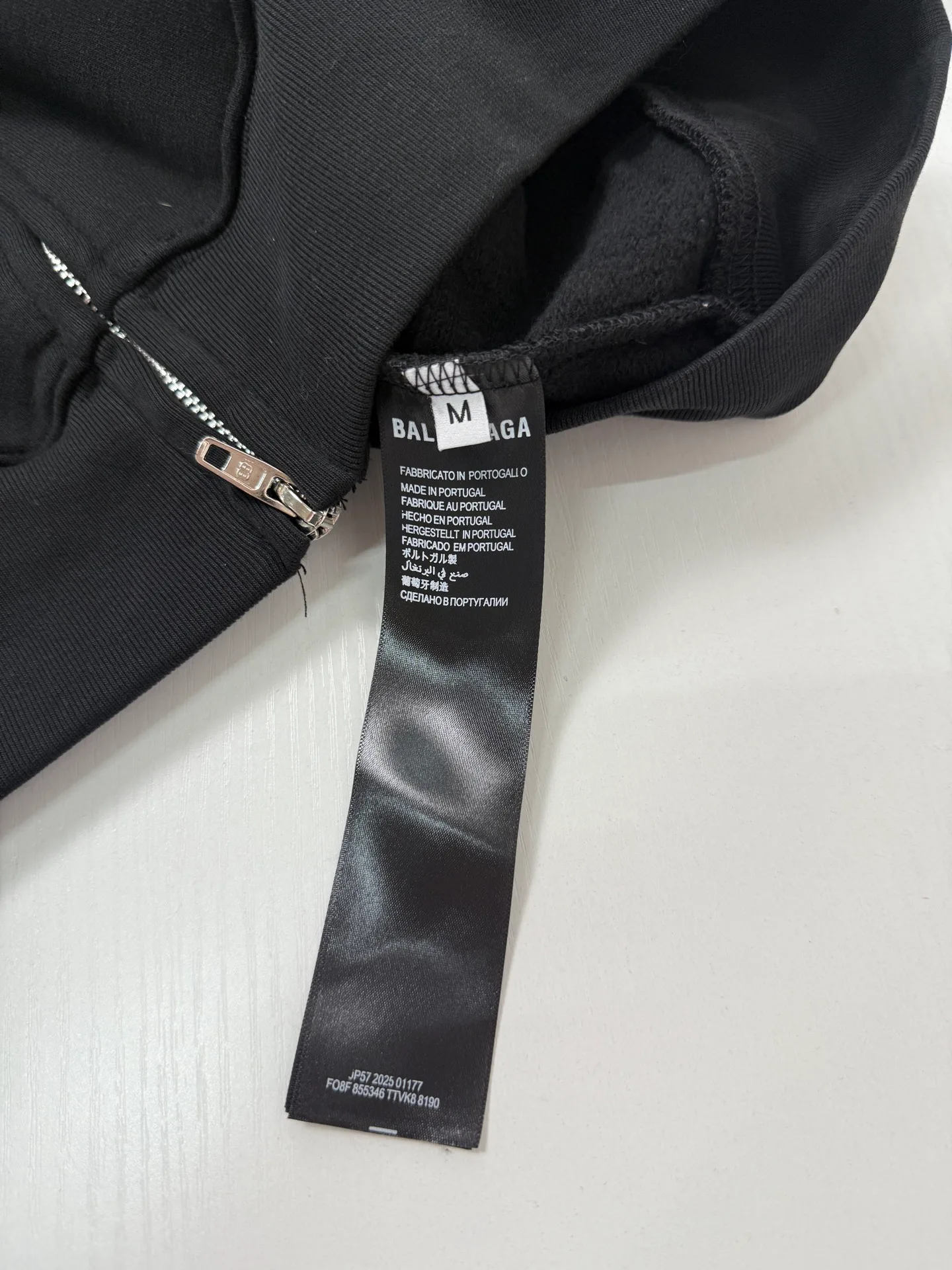 Men's Sweatshirts And Hoodies BALENCIAGA 18179103
