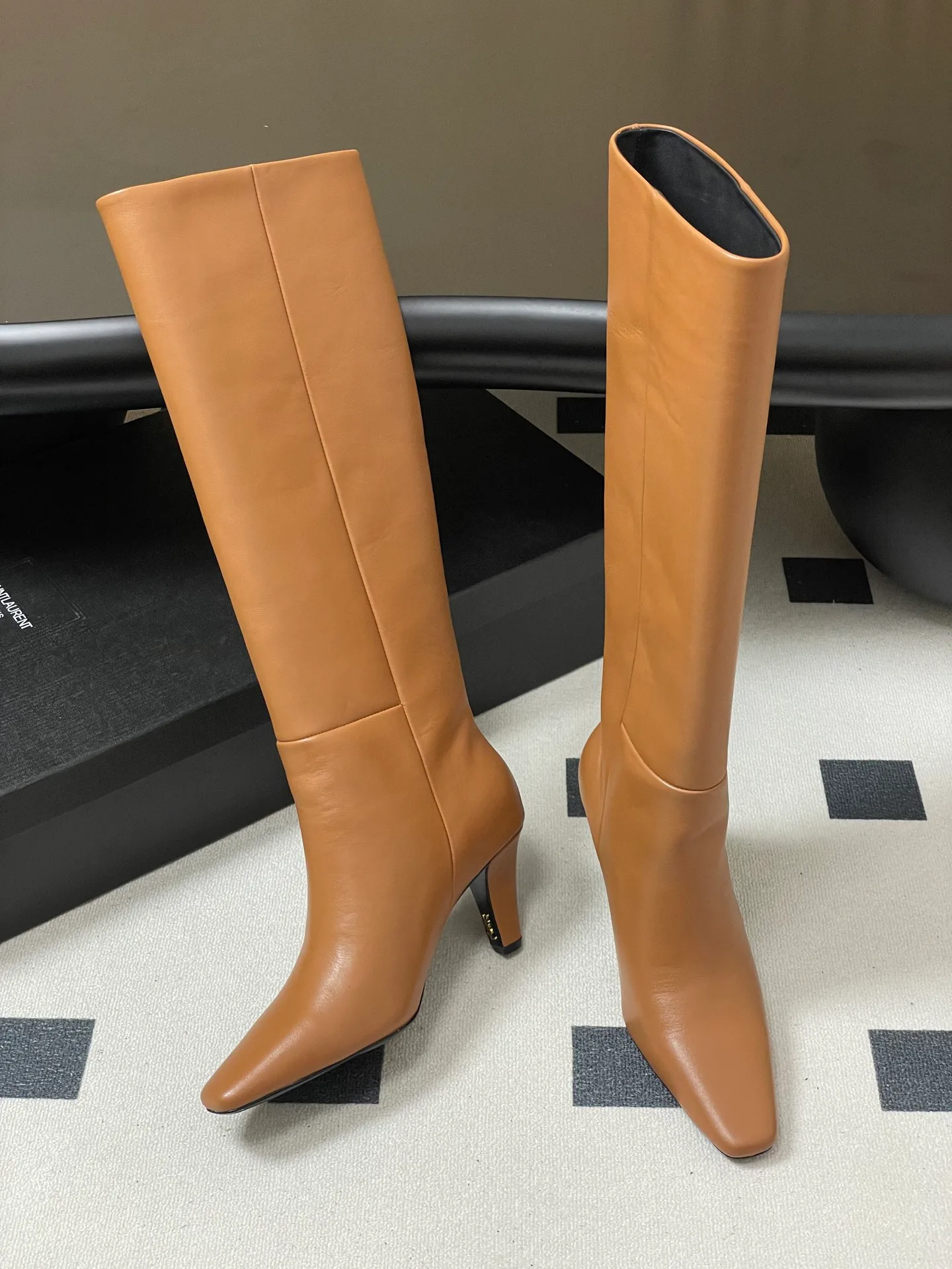 Women's Boots SAINT LAURENT 18461750