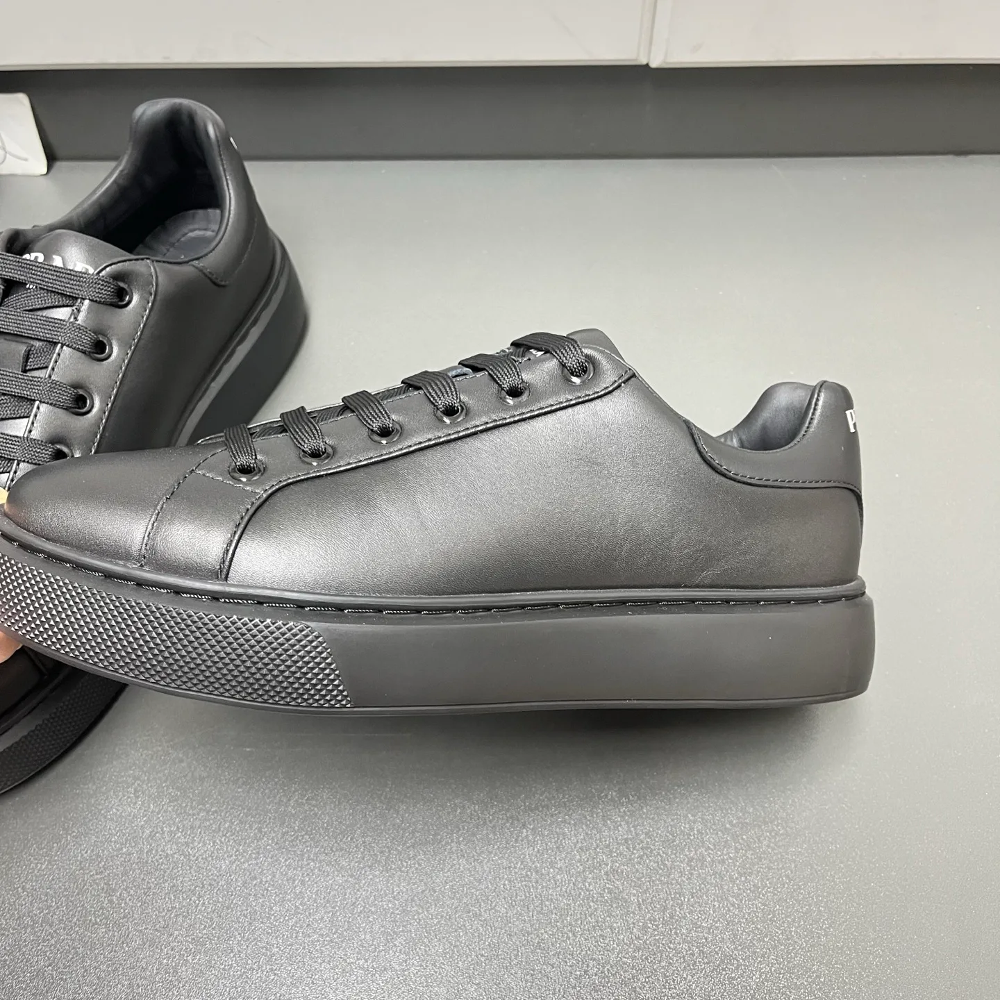 Men's Sneakers PRADA 17457812