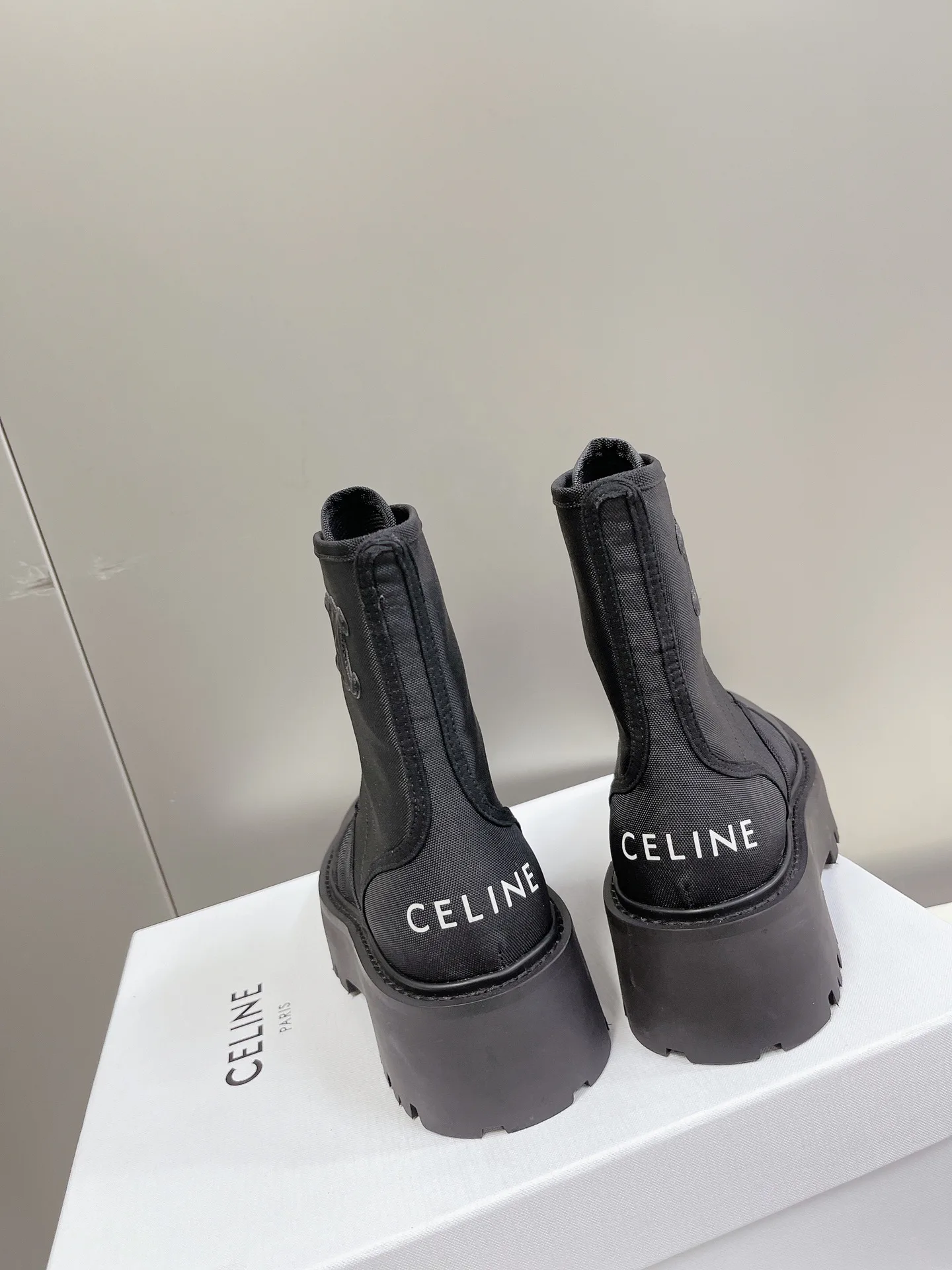 Women's Ankle Boots CELINE 18005924