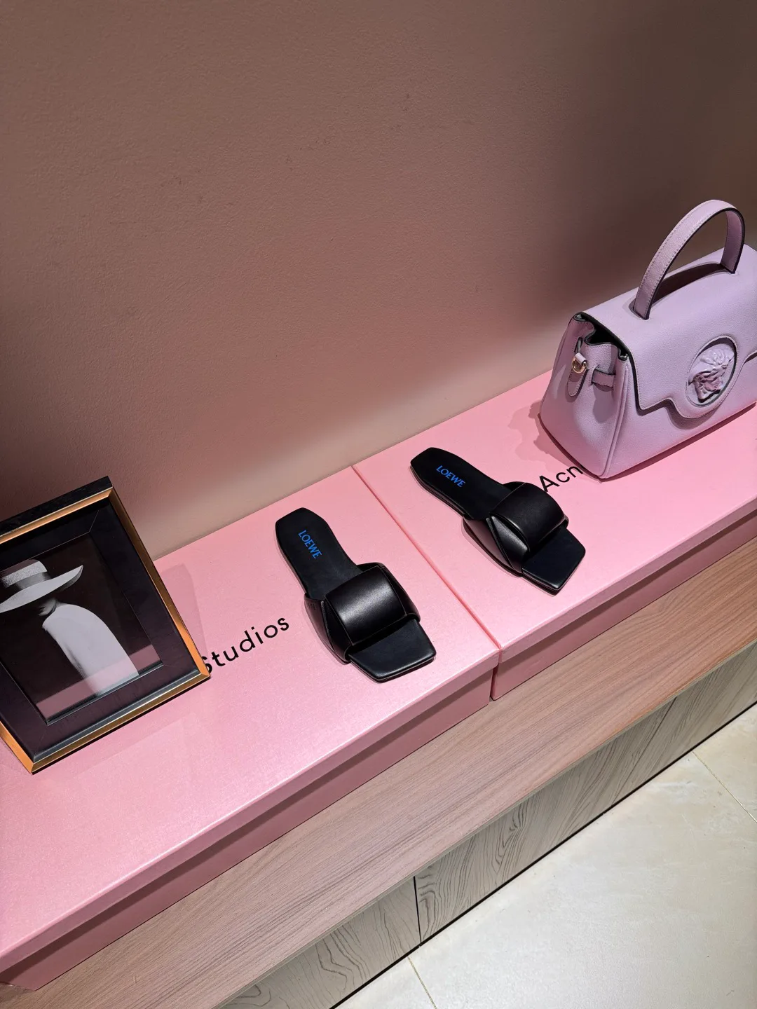 Women's Mules And Clogs LOEWE 17943476