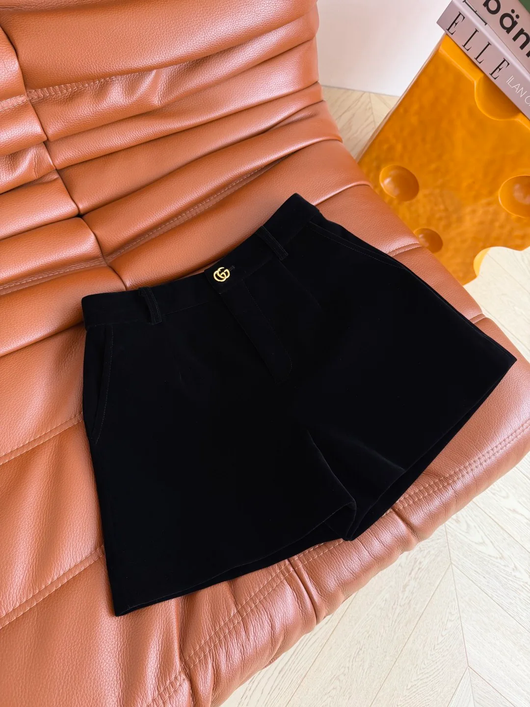 Women's Shorts GUCCI 18271951