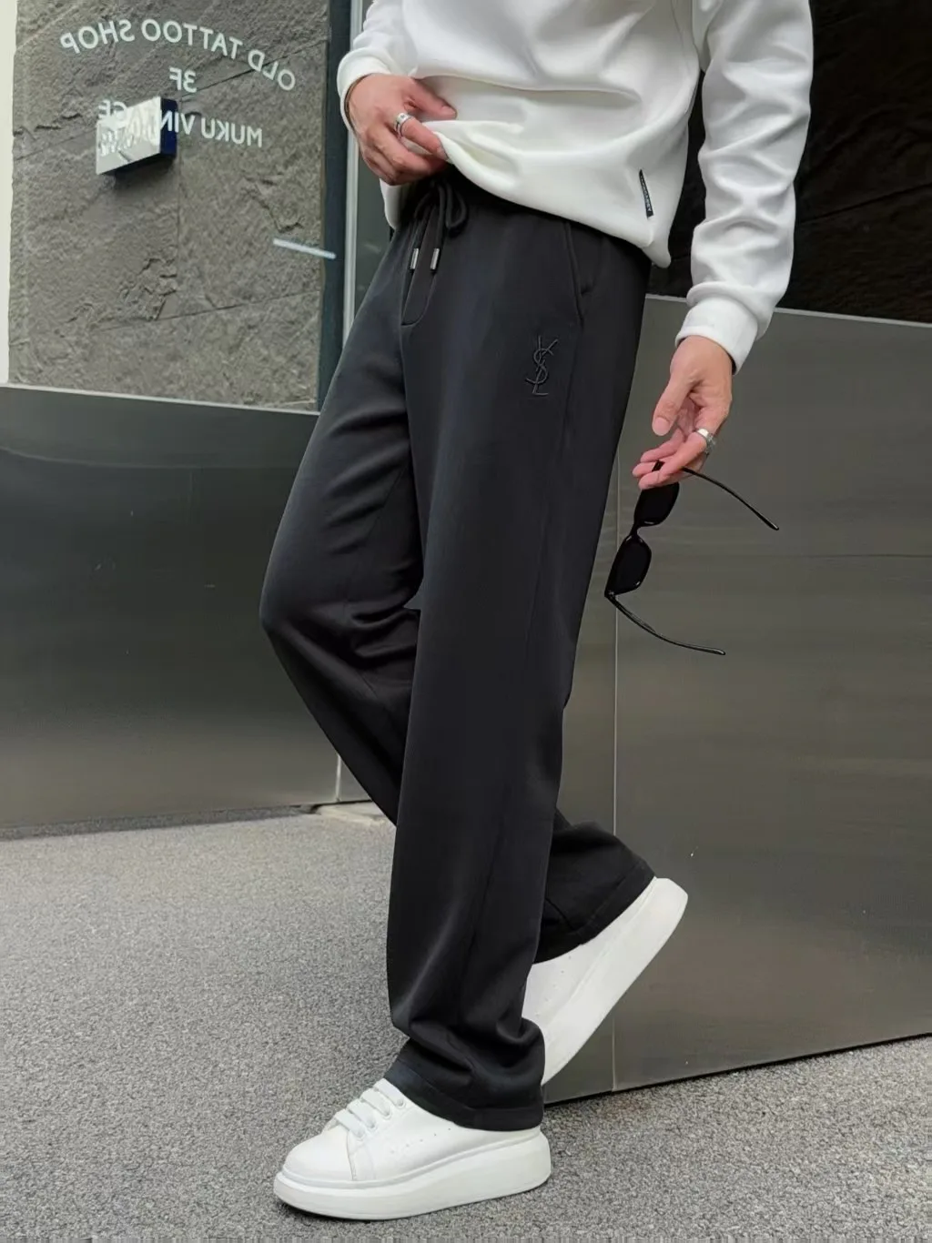 Men's Trousers SAINT LAURENT 18178467