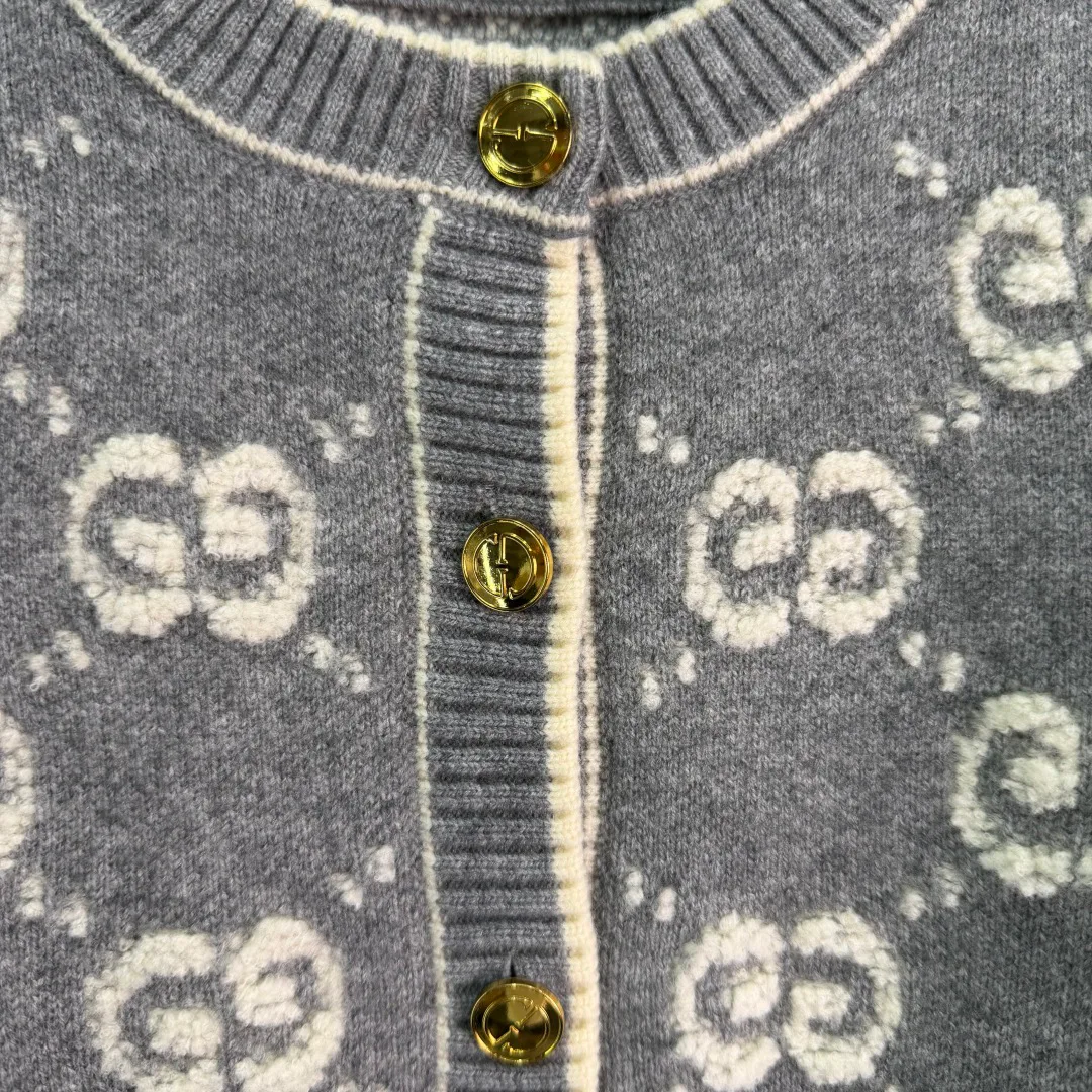 Women's Jumpers And Sweaters GUCCI 18211539