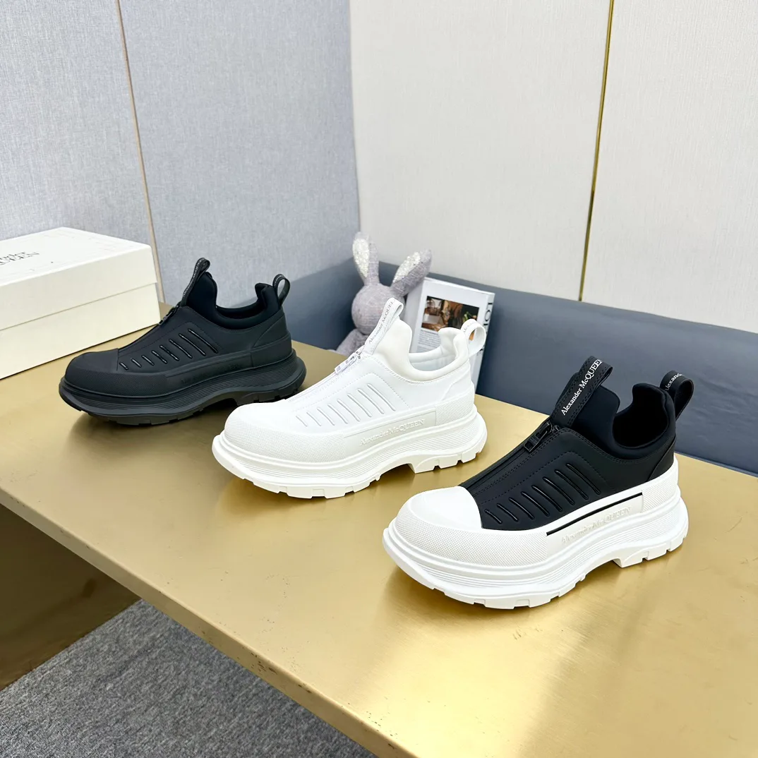 Women's Sneakers ALEXANDER MCQUEEN 18397476