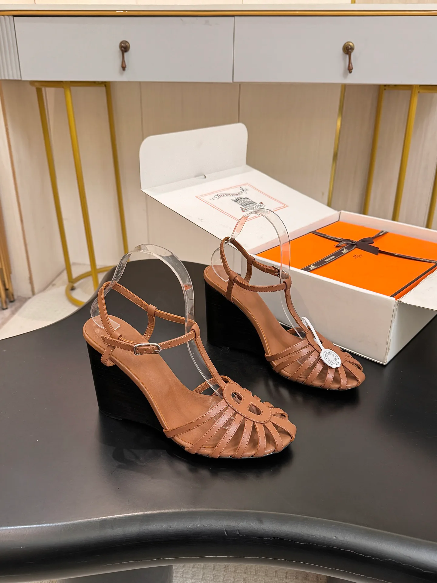 Women's Open-Toe Sandals HERMES 18103846