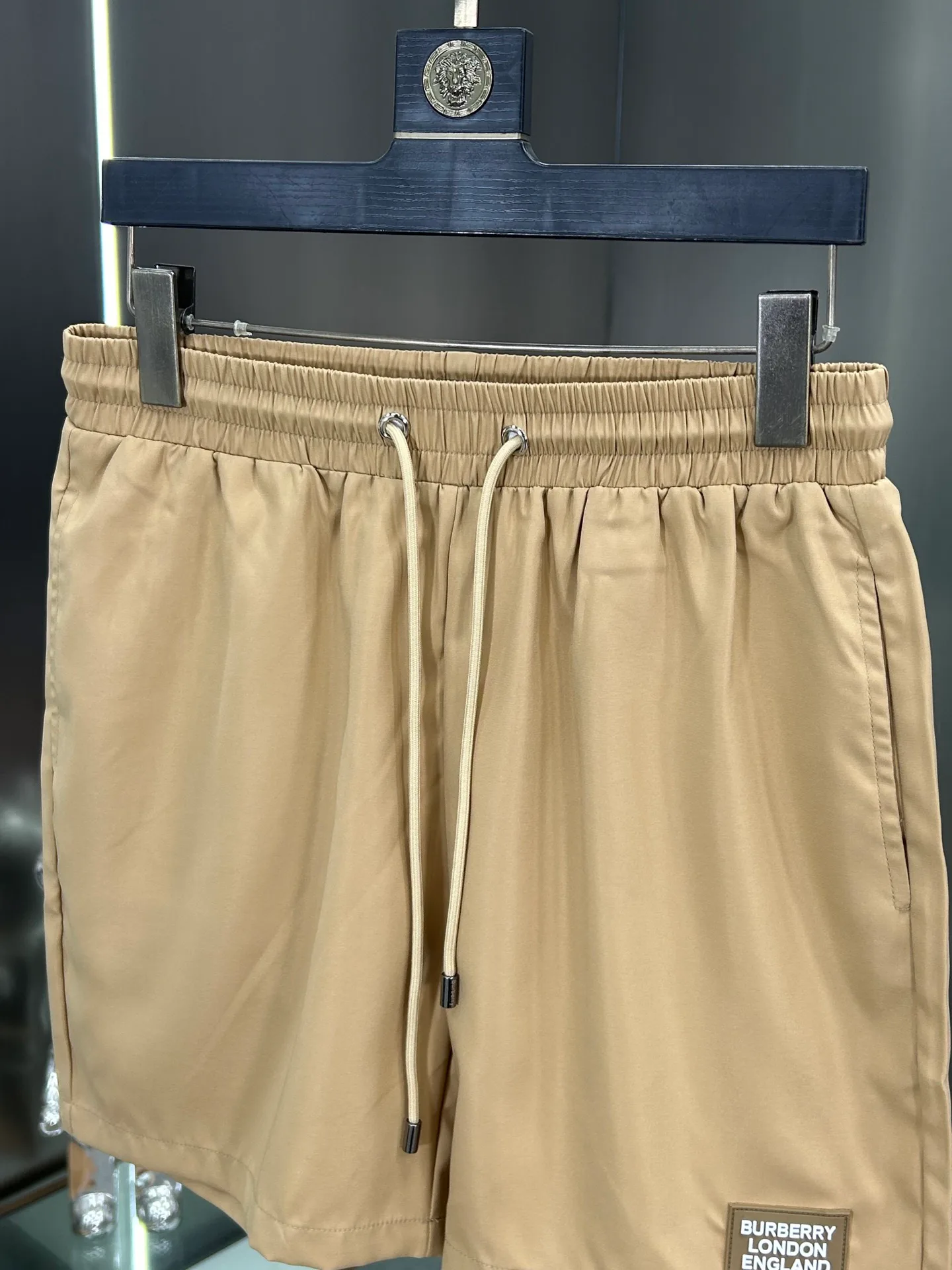 Men's Shorts BURBERRY 18000493