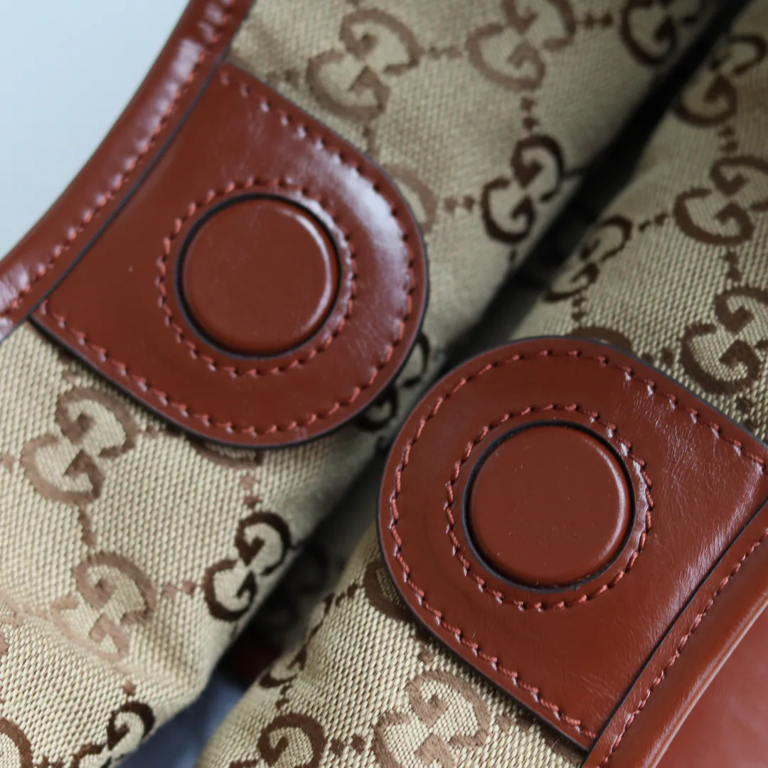 Women's Classic Handbags GUCCI 18262407