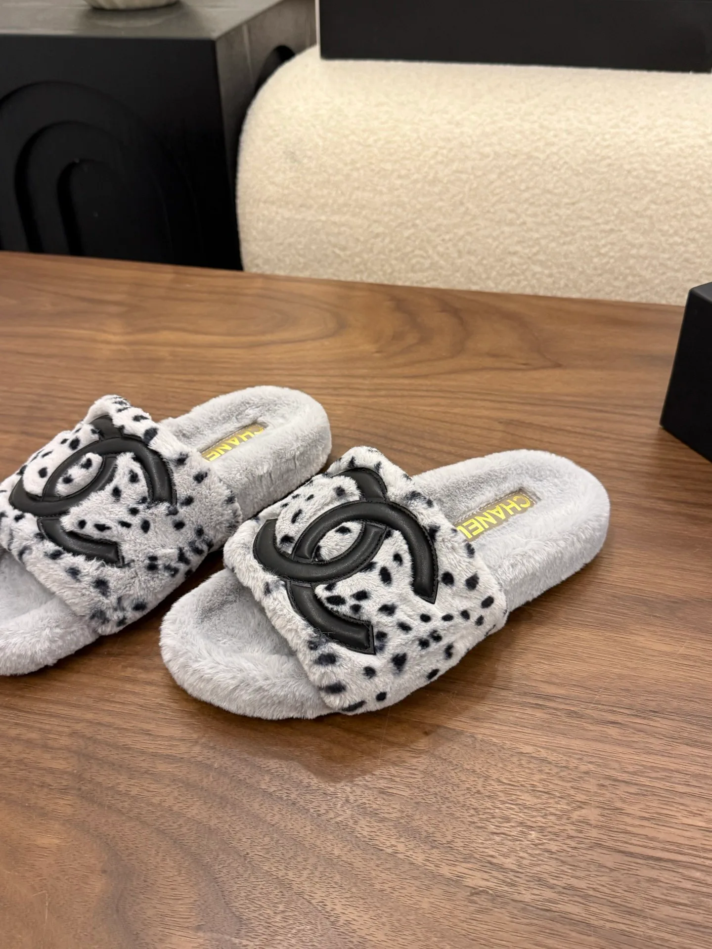 Women's Slippers CHANEL 18223618