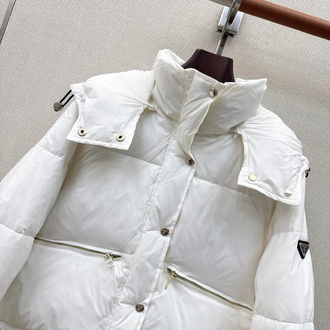 Women's Jackets And Down Jackets PRADA 18438365