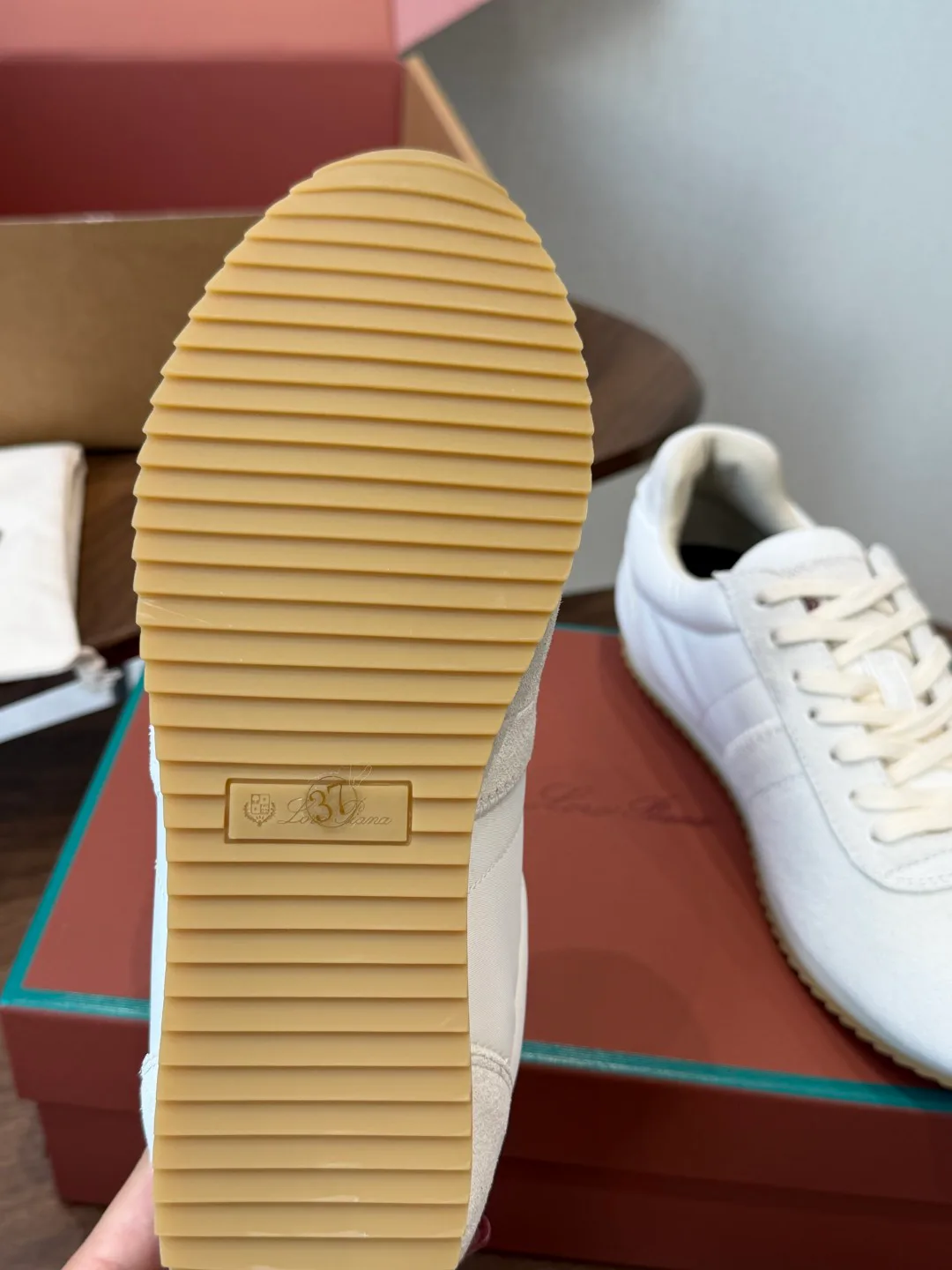 Women's Sneakers LORO PIANA 17535458