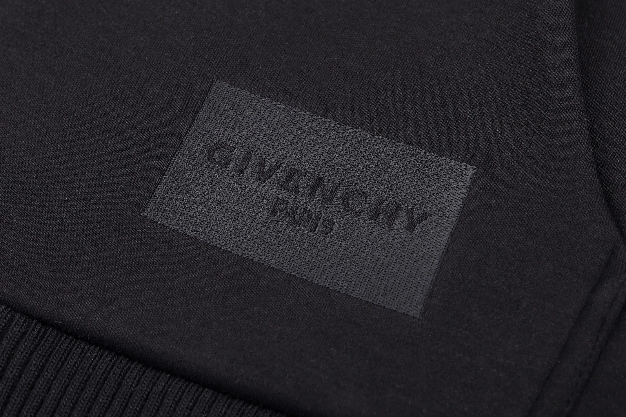 Men's Sweatshirts And Hoodies GIVENCHY 18073797