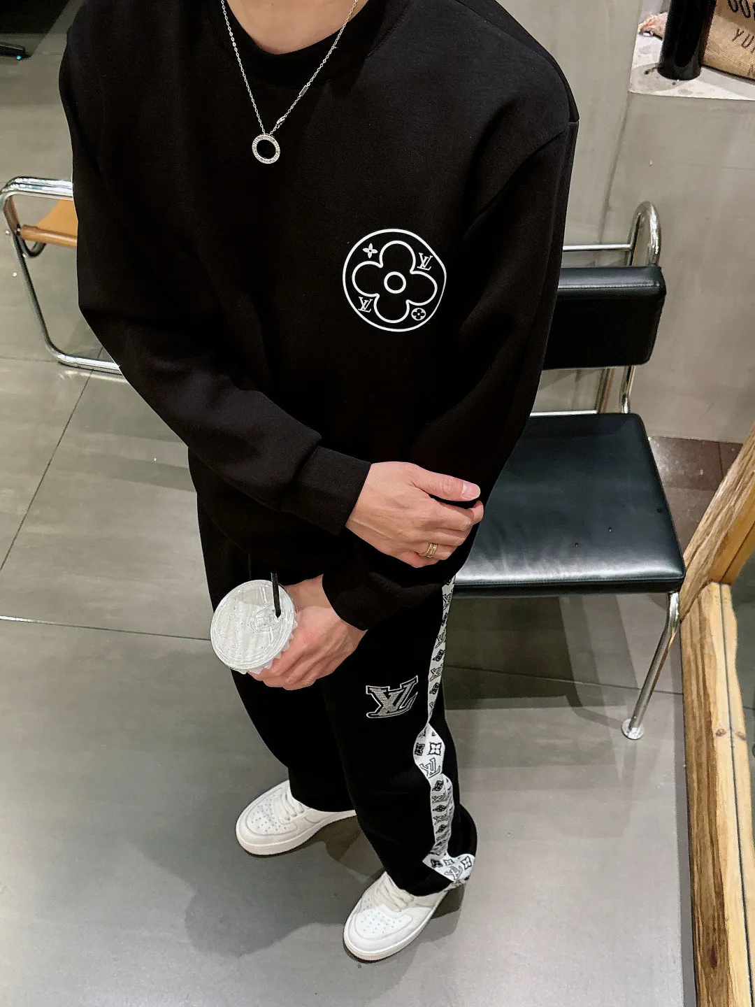 Men's Sweatshirts And Hoodies LOUIS VUITTON 18492054