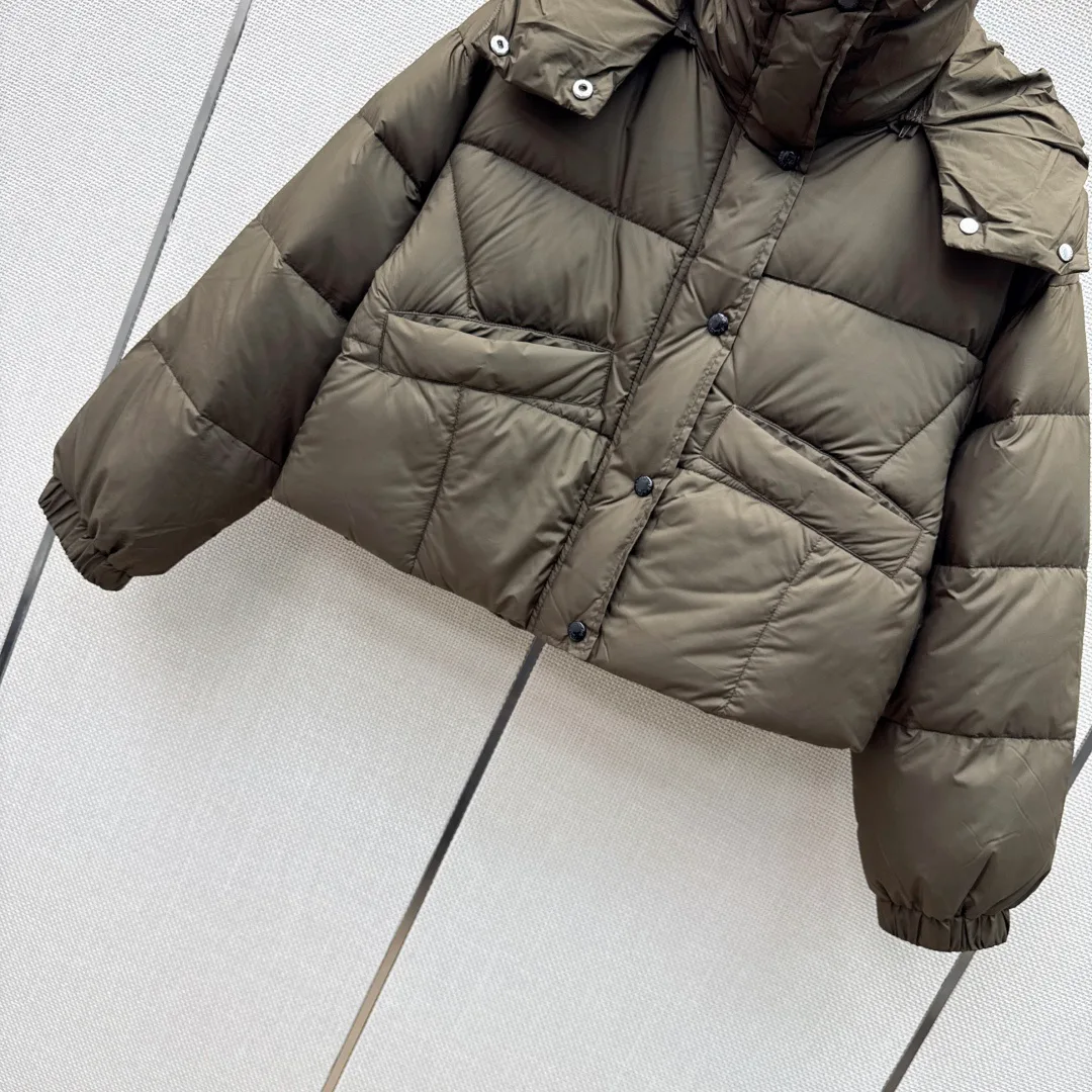 Women's Jackets And Down Jackets PRADA 18401605