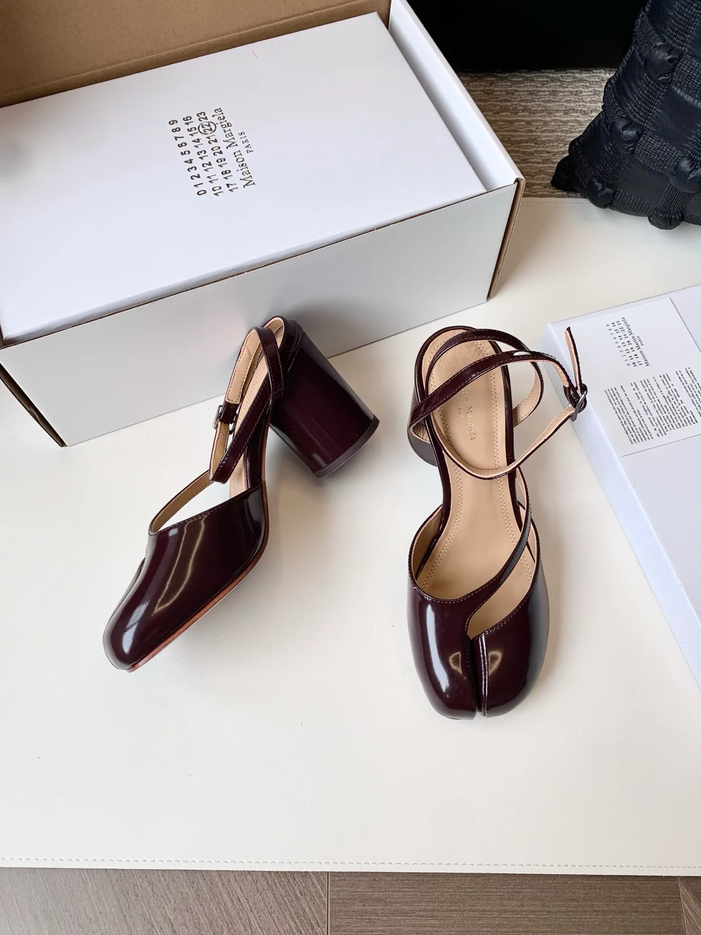 Women's Open-Toe Sandals MAISON MARGIELA 17628624