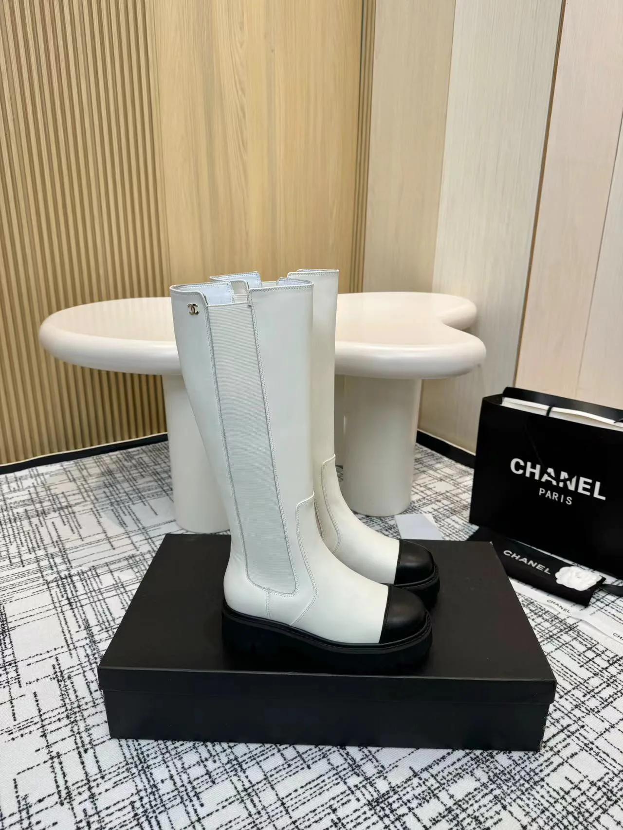 Сапоги Женские Chanel 18616632