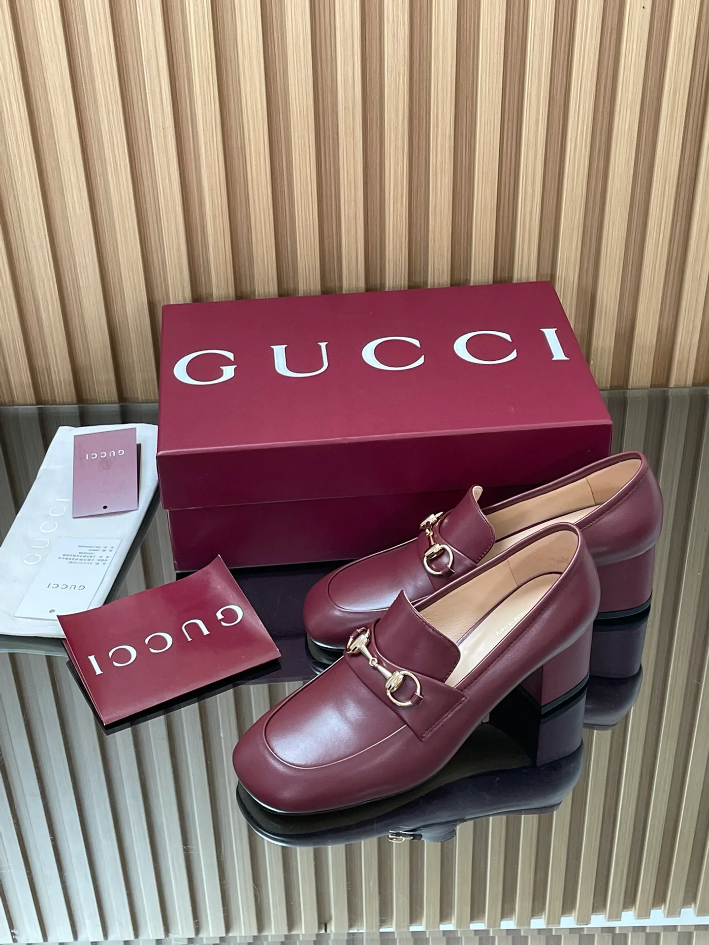 Women's Loafers And Moccasins GUCCI 18152963