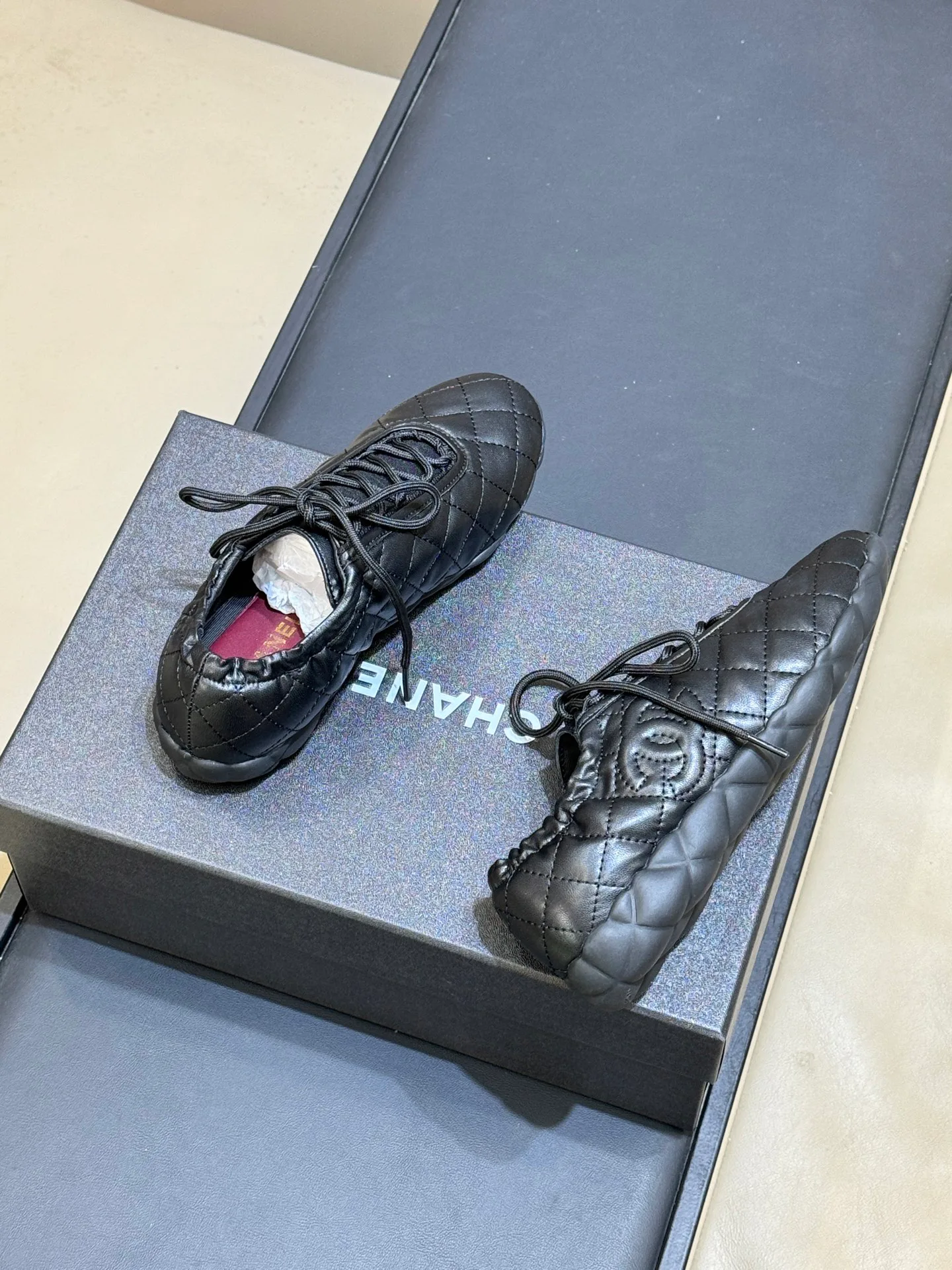 Women's Sneakers CHANEL 18072929