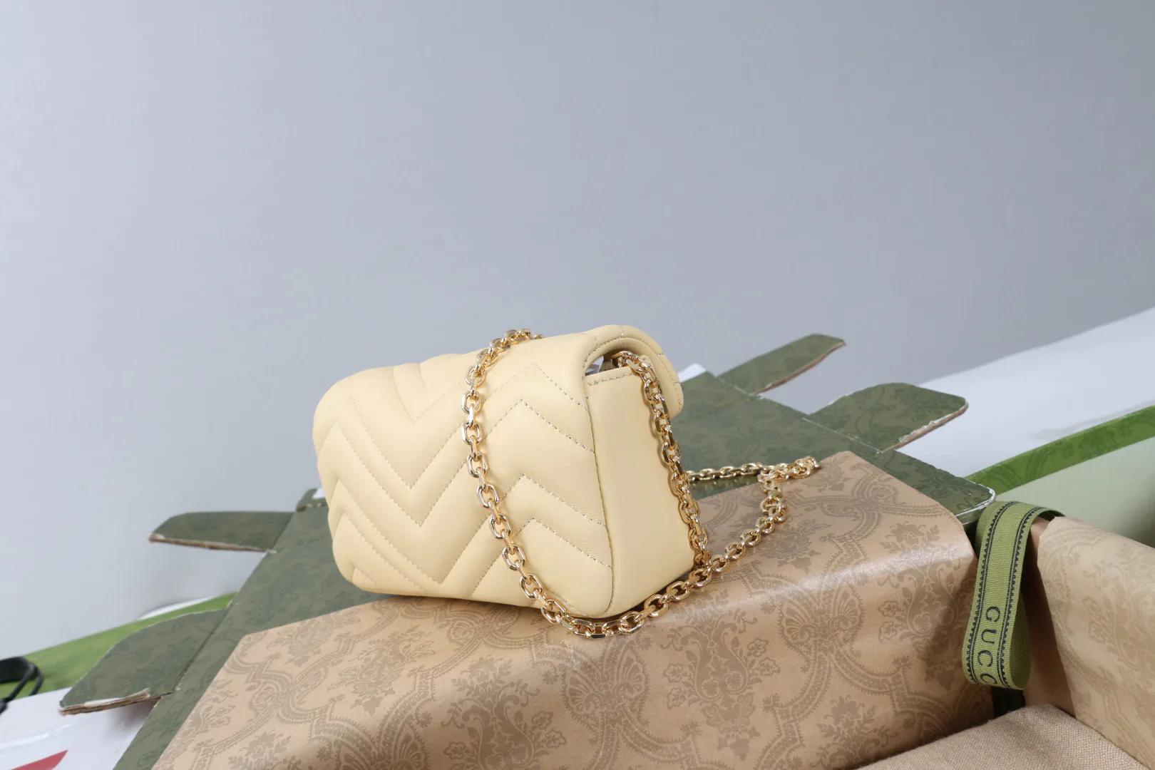 Women's Classic Handbags GUCCI 18005070