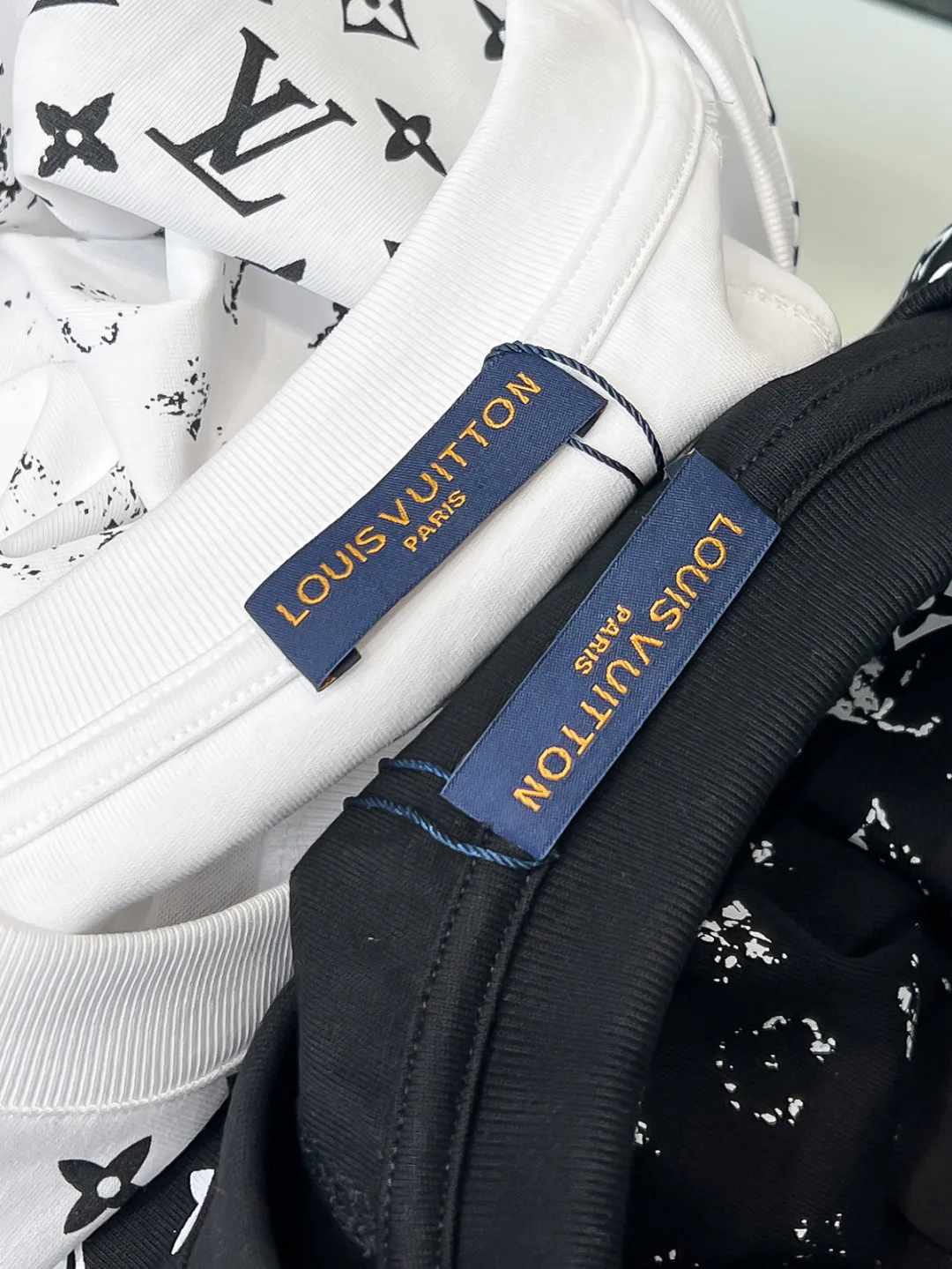 Men's T-Shirts LOUIS VUITTON 18499287