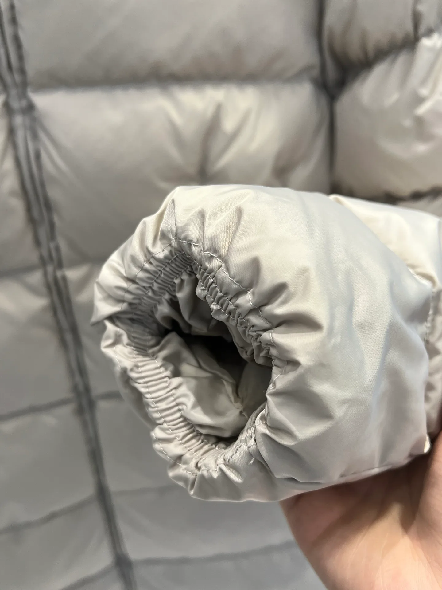 Куртки И Пуховики Мужские Moncler 18634318