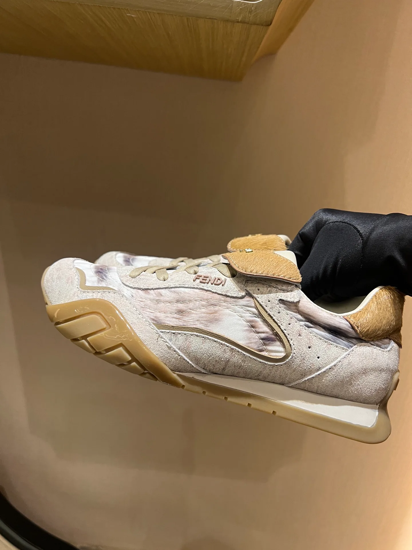 Women's Sneakers FENDI 18020741