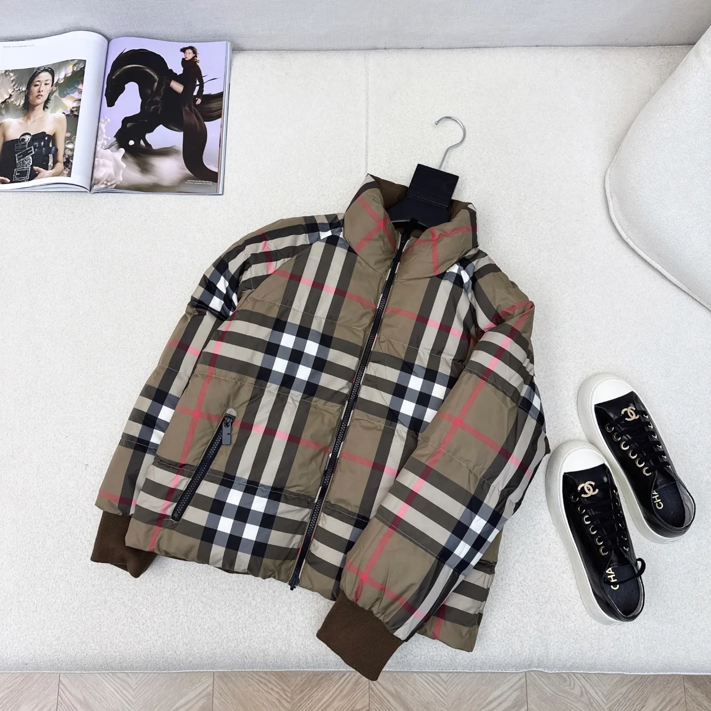 Women's Jackets And Down Jackets BURBERRY 18043113