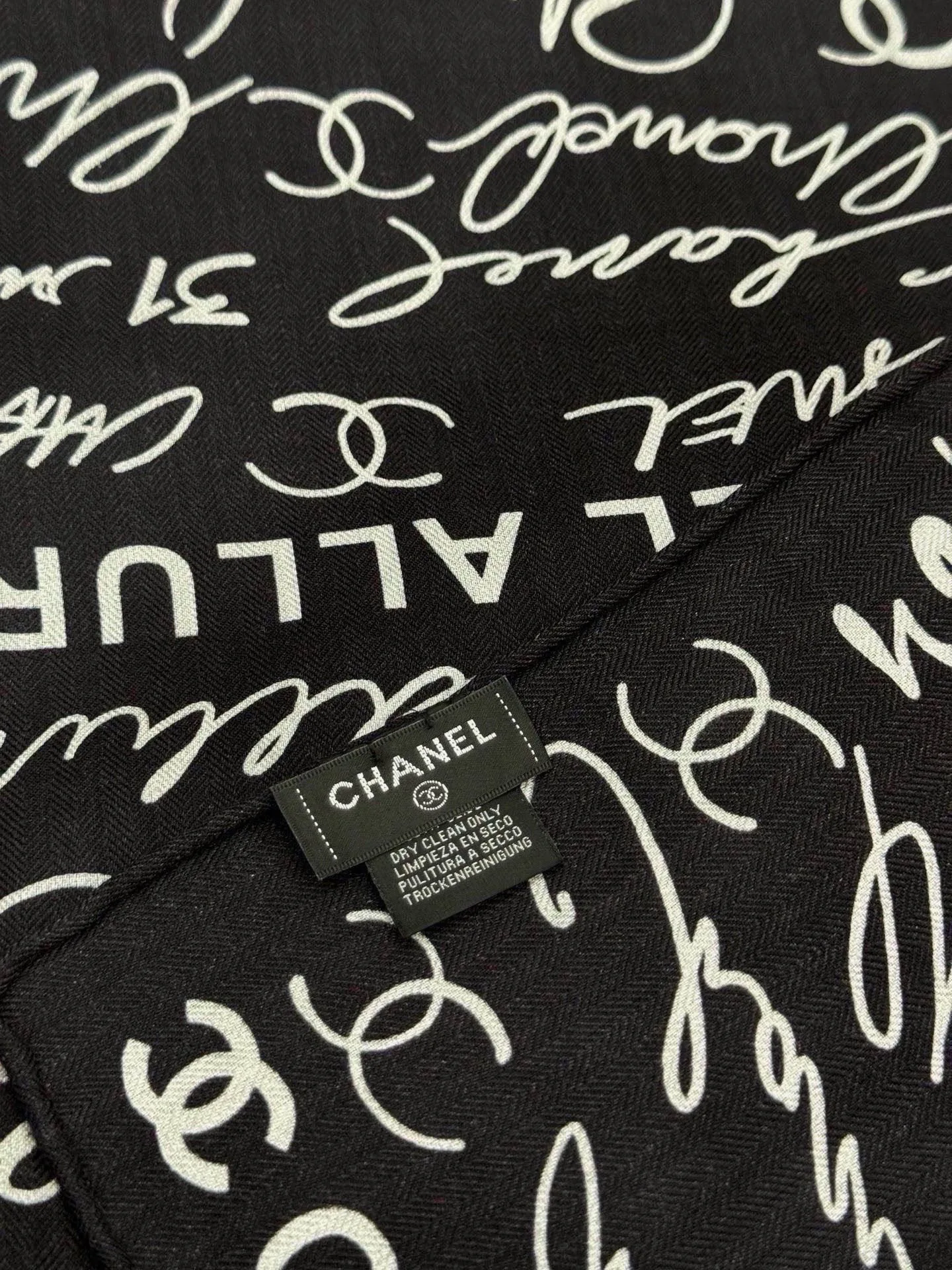 Scarves CHANEL 17631817