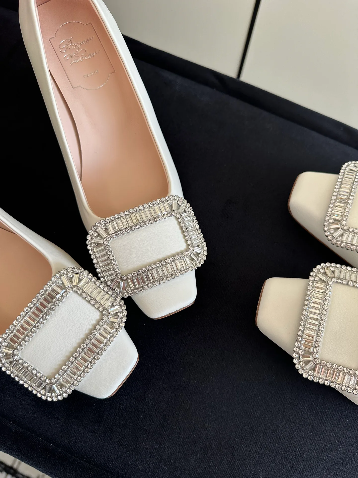 Women's Heels ROGER VIVIER 17624507