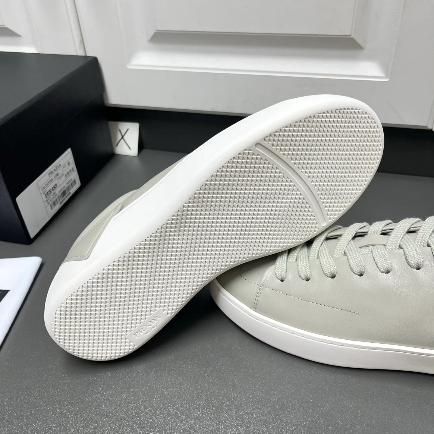 Men's Sneakers PRADA 16940100