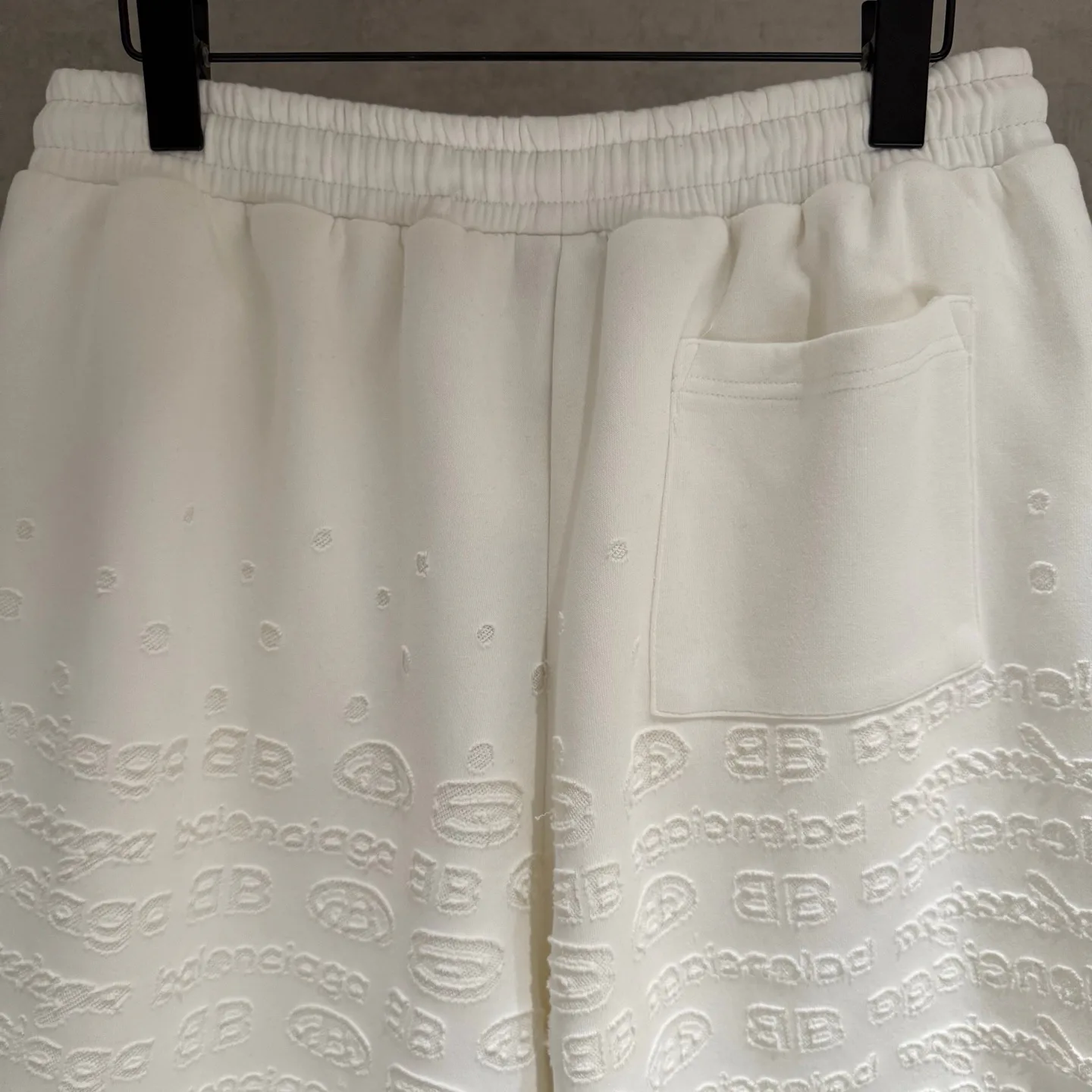 Men's Shorts BALENCIAGA 17361797