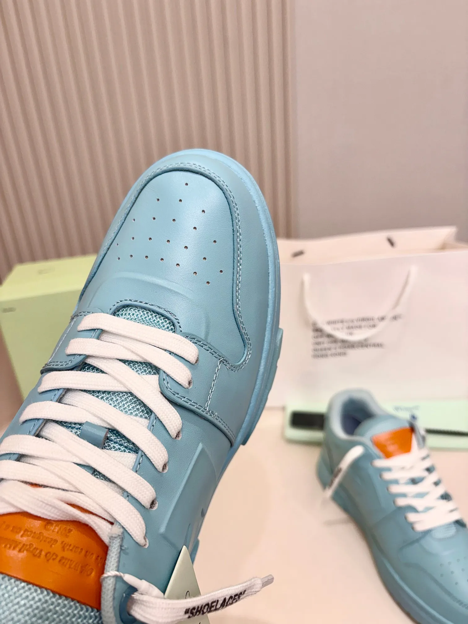Women's Sneakers OFF-WHITE 18158667