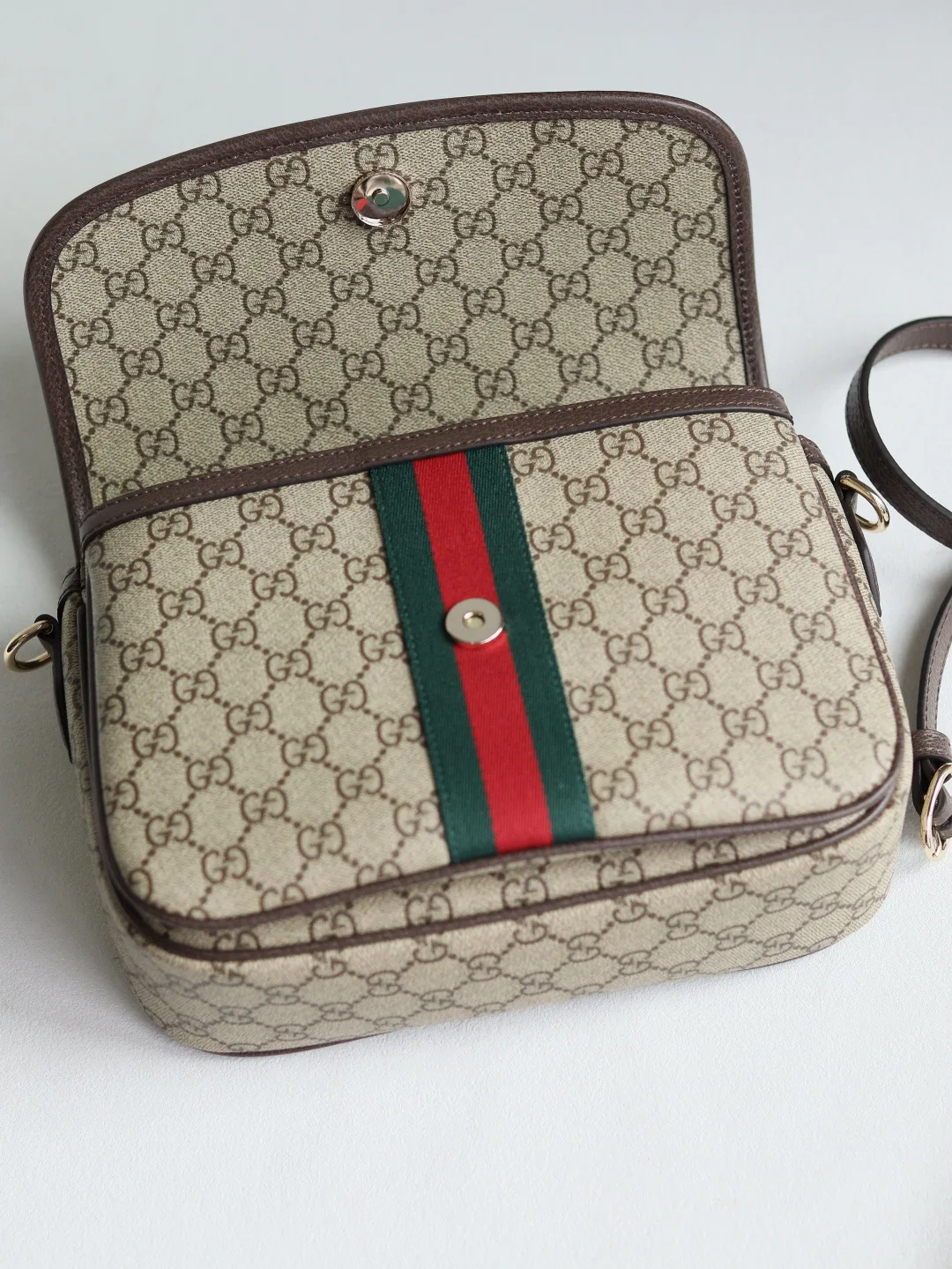 Классические Сумки Женские Gucci 18614517
