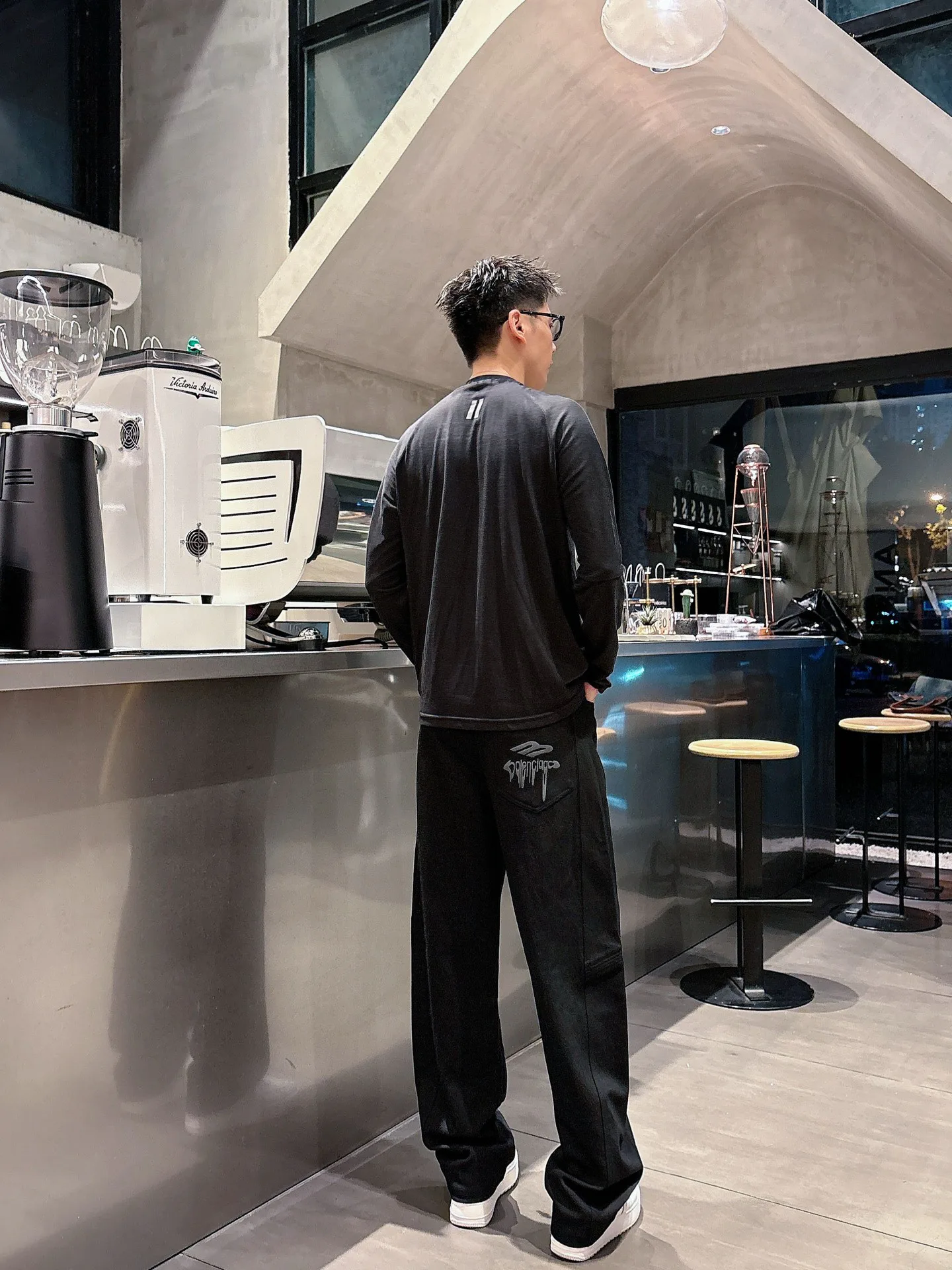 Men's Trousers BALENCIAGA 18399249
