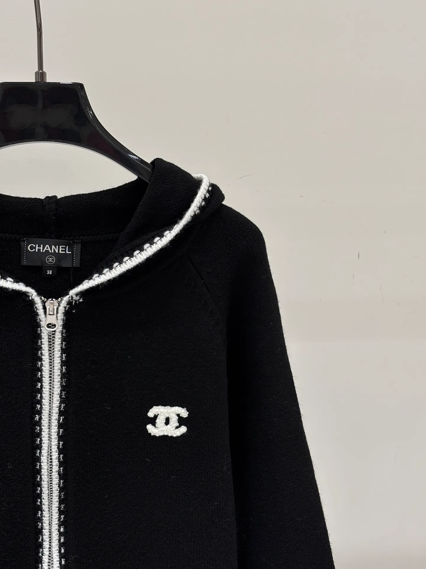 Women's Jumpers And Sweaters CHANEL 18032622