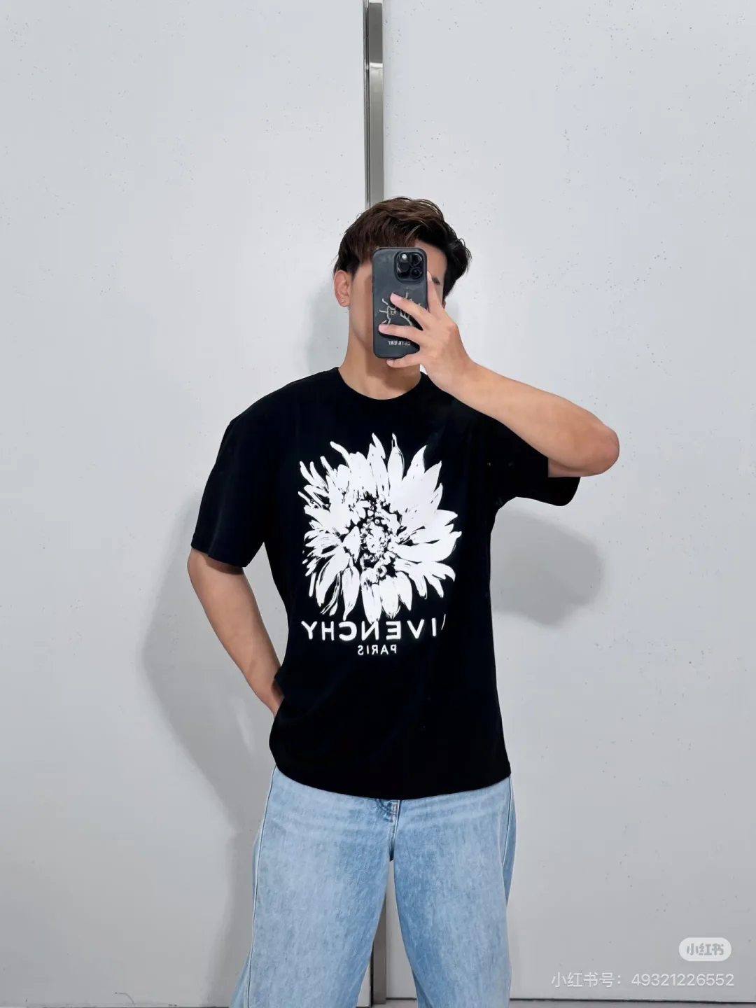 Men's T-Shirts GIVENCHY 17699396