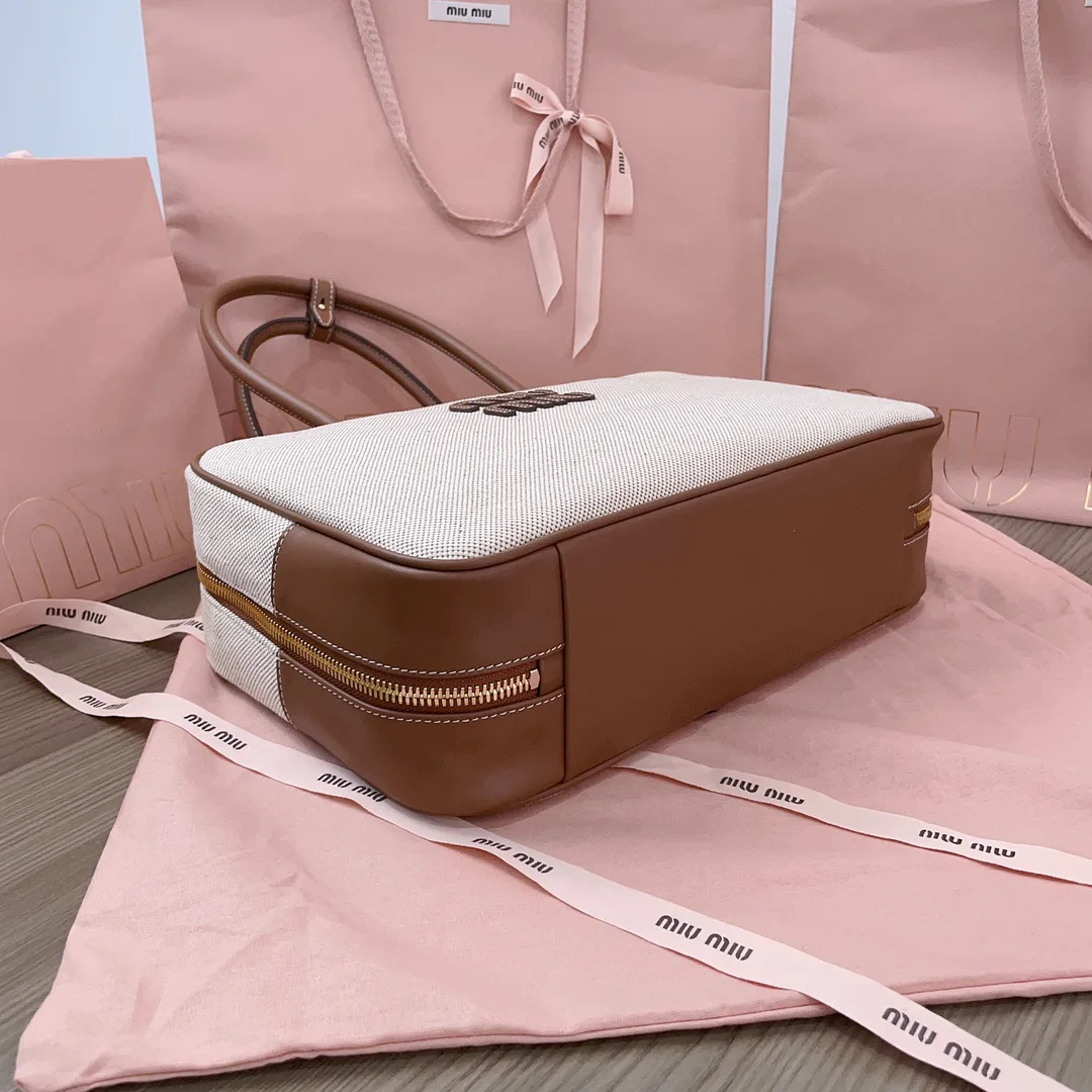 Women's Classic Handbags MIU MIU 17483321