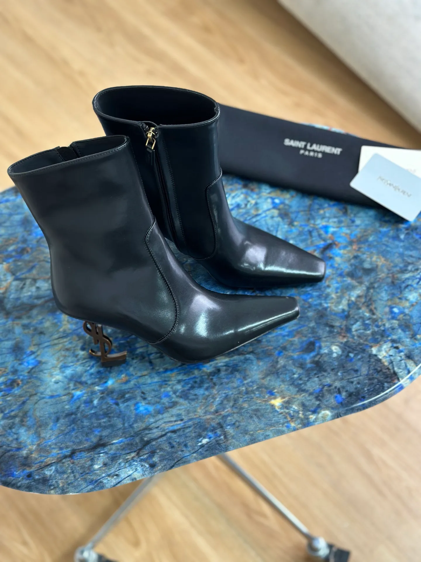 Women's Booties SAINT LAURENT 17918133