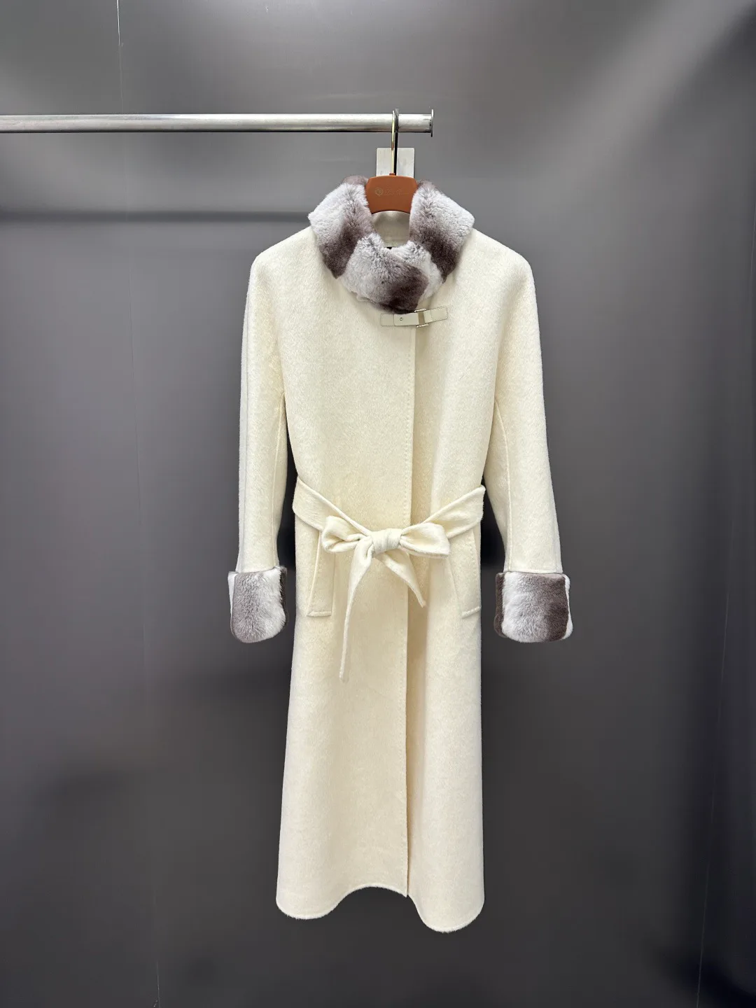Women's Coats LORO PIANA 18226714