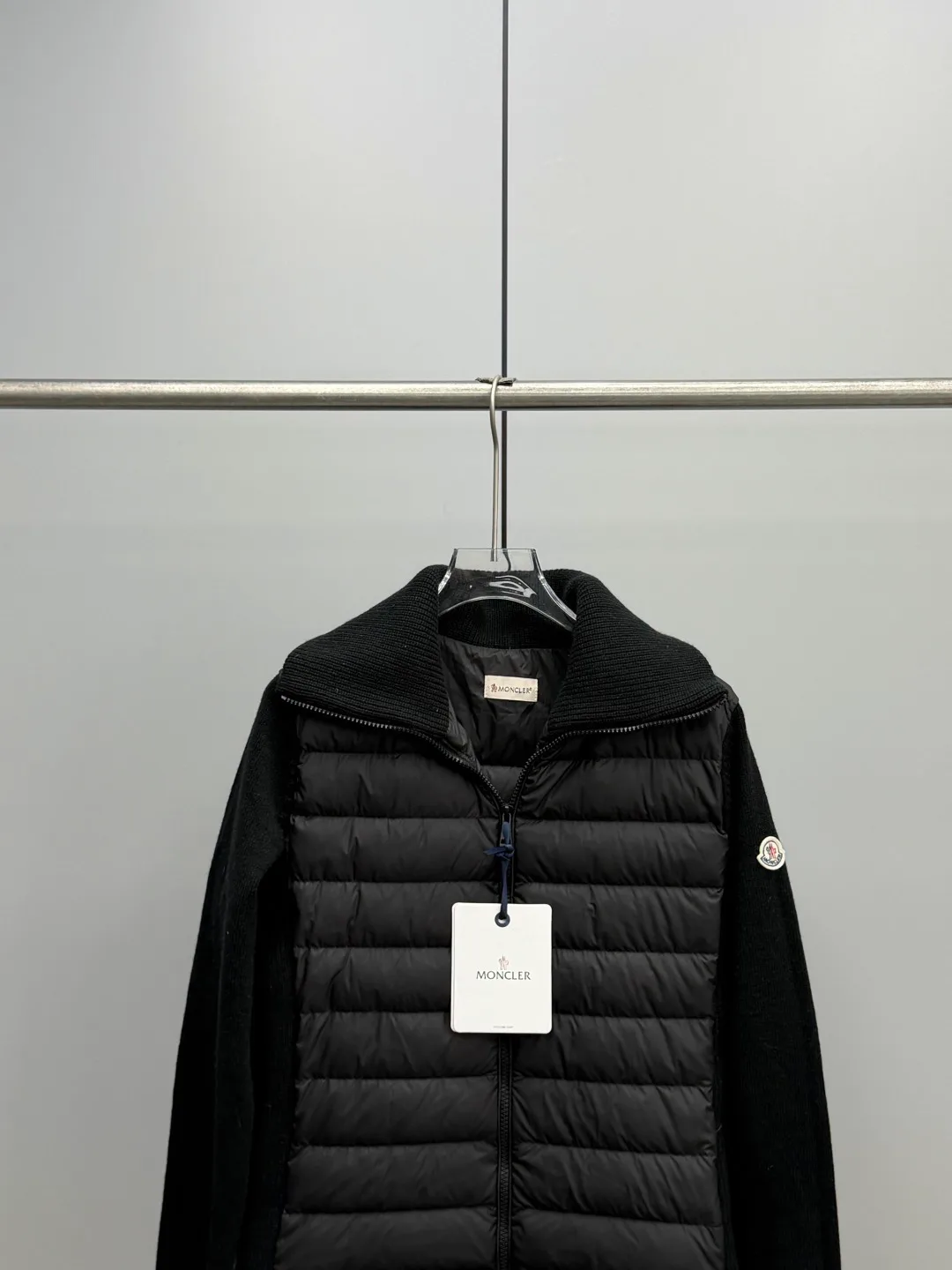Women's Jackets And Down Jackets MONCLER 17802064