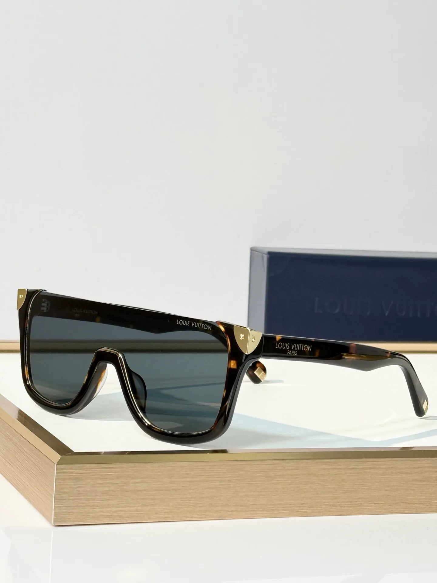 Очки Louis Vuitton 18602799